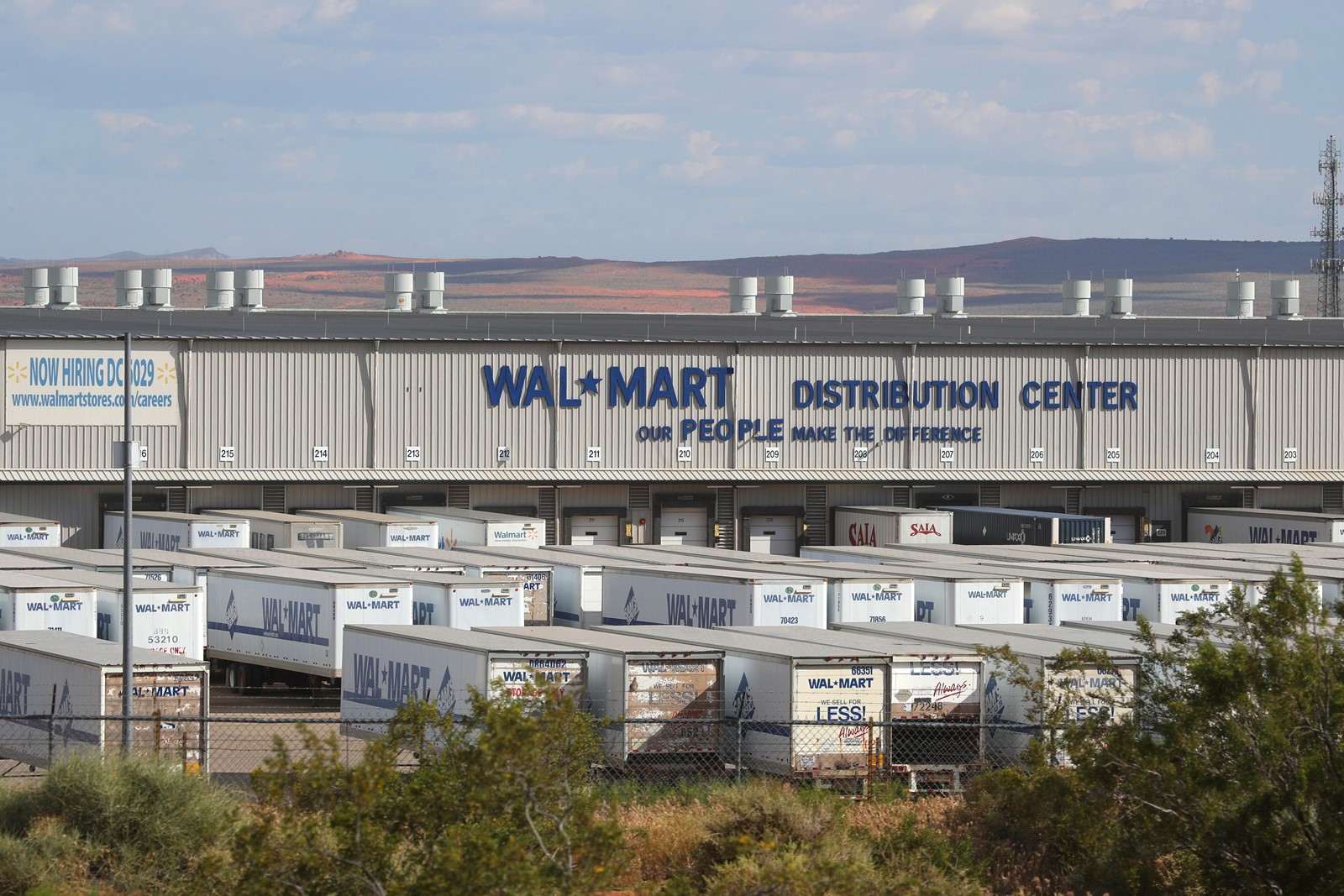 Actualizar 78+ imagen walmart distribution center san diego Viaterra.mx