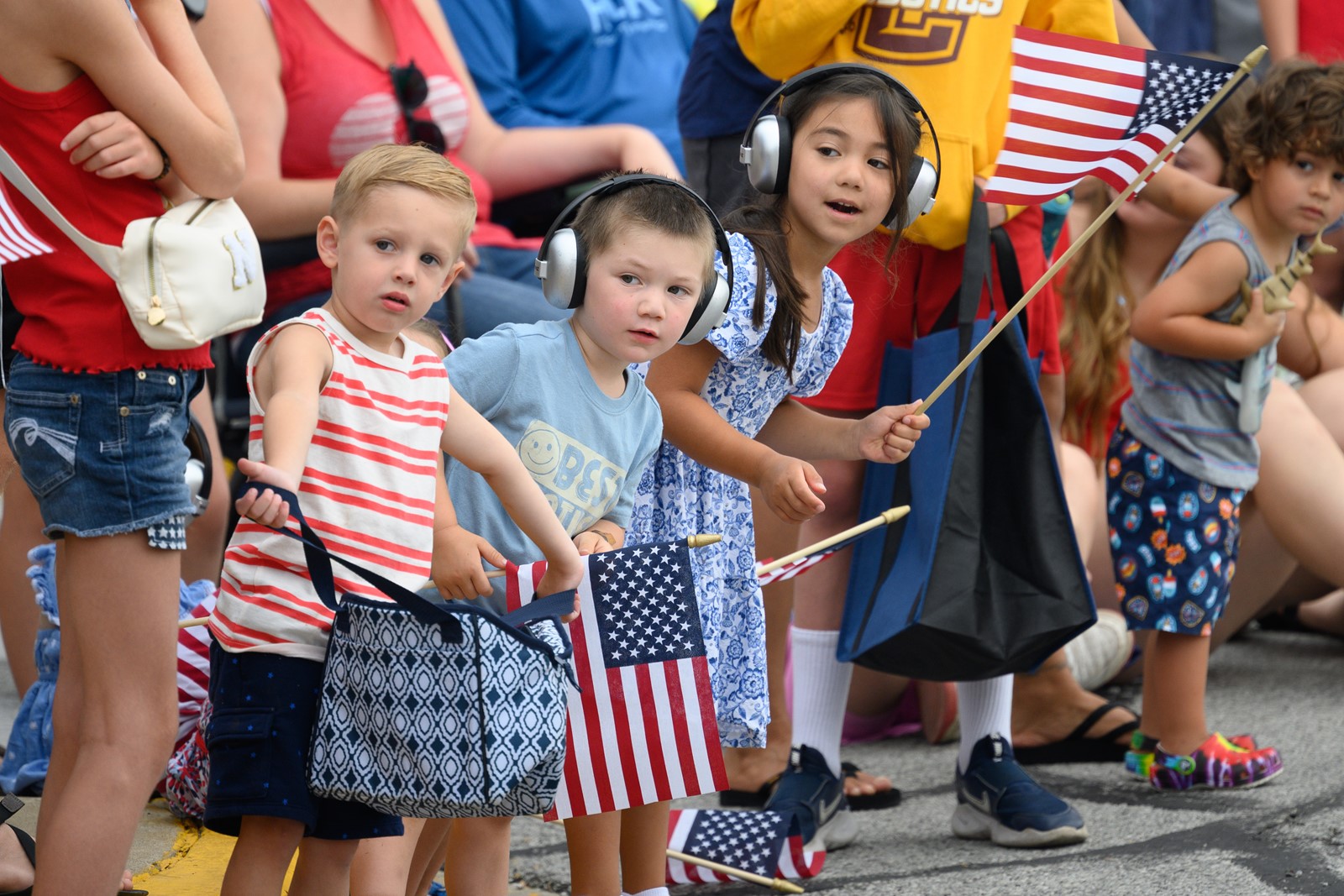 CT_IC_1057360349_1057395153_001-0705_PTB-L-PORTER-PARADE-0704-2.jpg