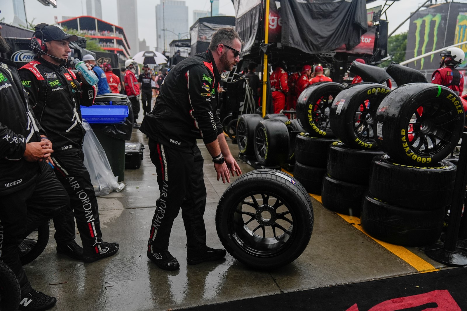 CT_IC_1046502814_1046577045_012-0709_NASCAR_Chicago_Auto_Racing_18582--c0863.jpg
