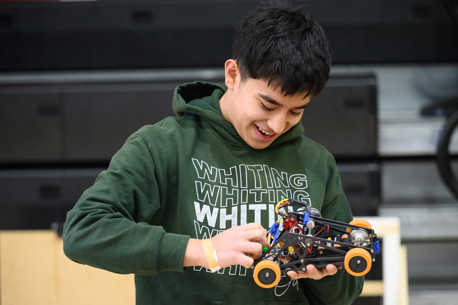 CT_IC_1052626570_1052709773_003-0204_PTB-L-SCI-OLY-0201-4.jpg