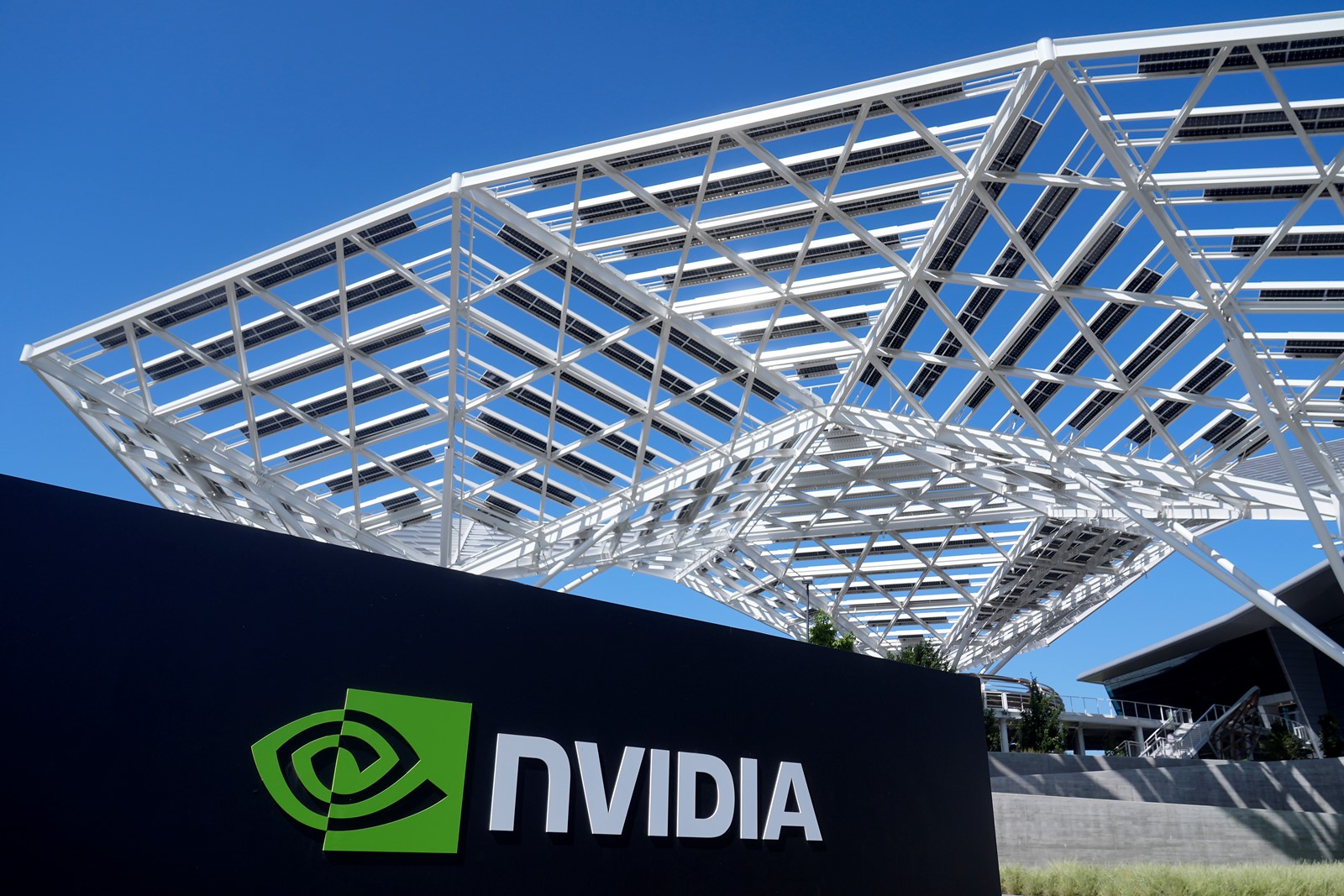CT_IC_1048053290_1048027050_008-0827_Off_The_Charts_Nvidia_21897--f936b.jpg