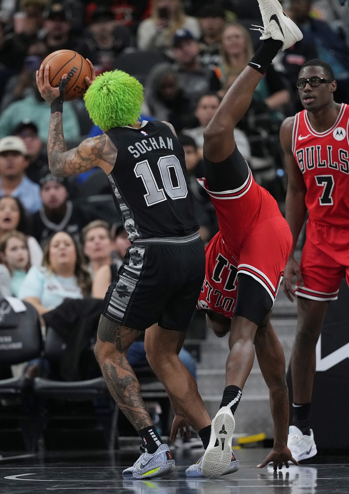 CT_IC_1051082987_1051116448_015-1207_Bulls_Spurs_Basketball_47162--cc65d.jpg