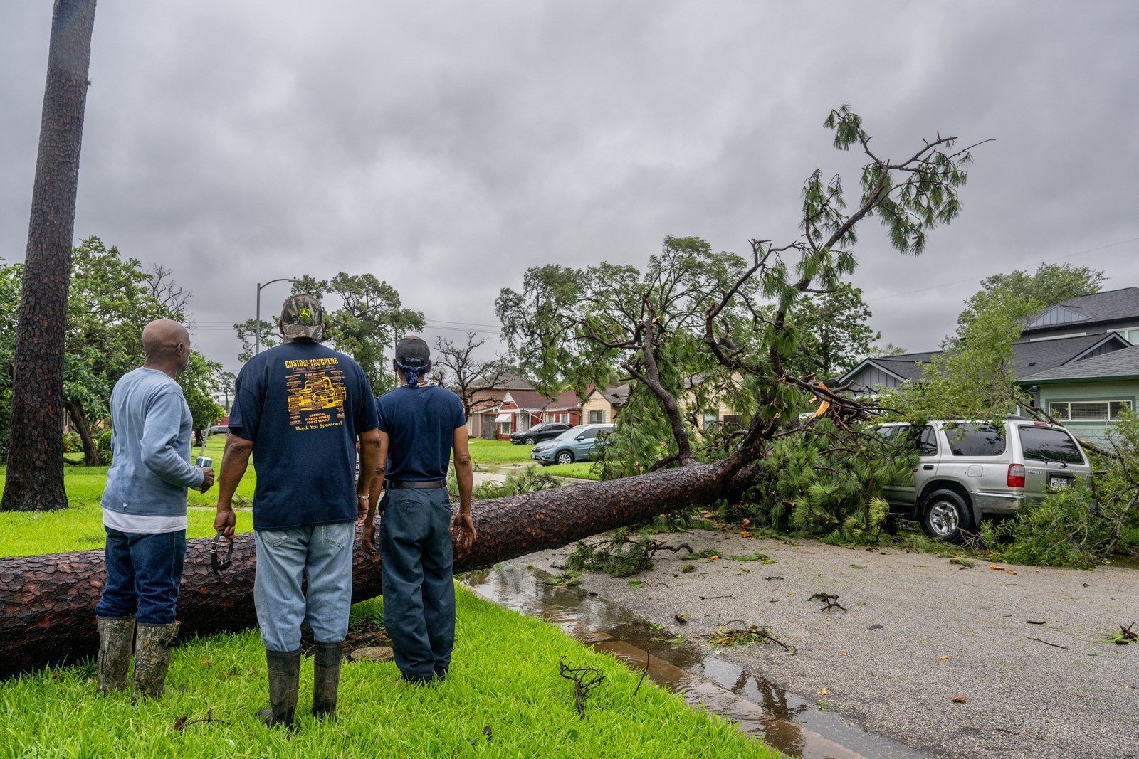 CT_IC_1046502821_1046579229_005-0709_AFP-Getty_Hurricane Beryl Impacts Texas Coastline#7.jpg