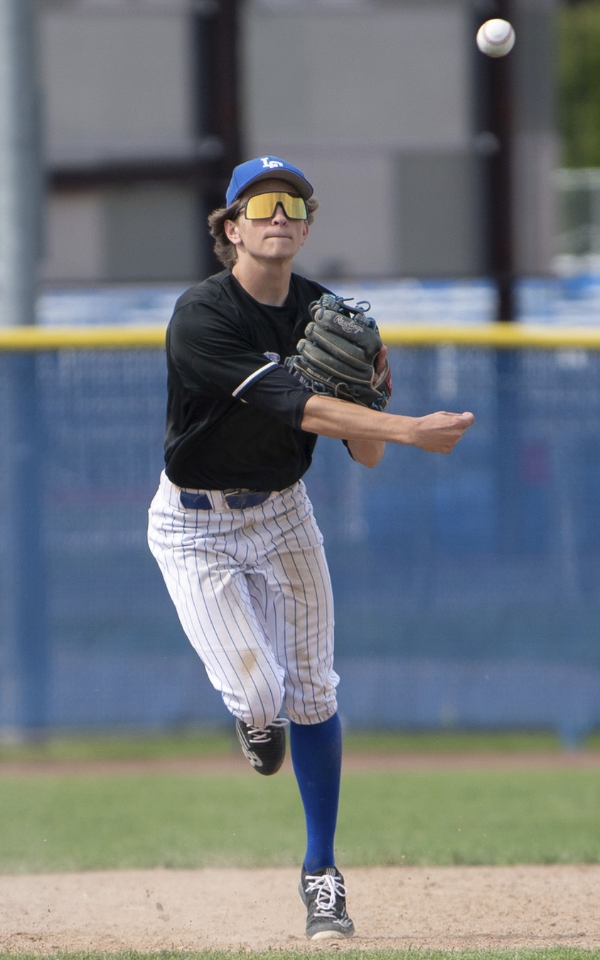 CT_IC_1033764894_1033803331_015-0407_as-hunter-snyder-st-0407_5.jpg