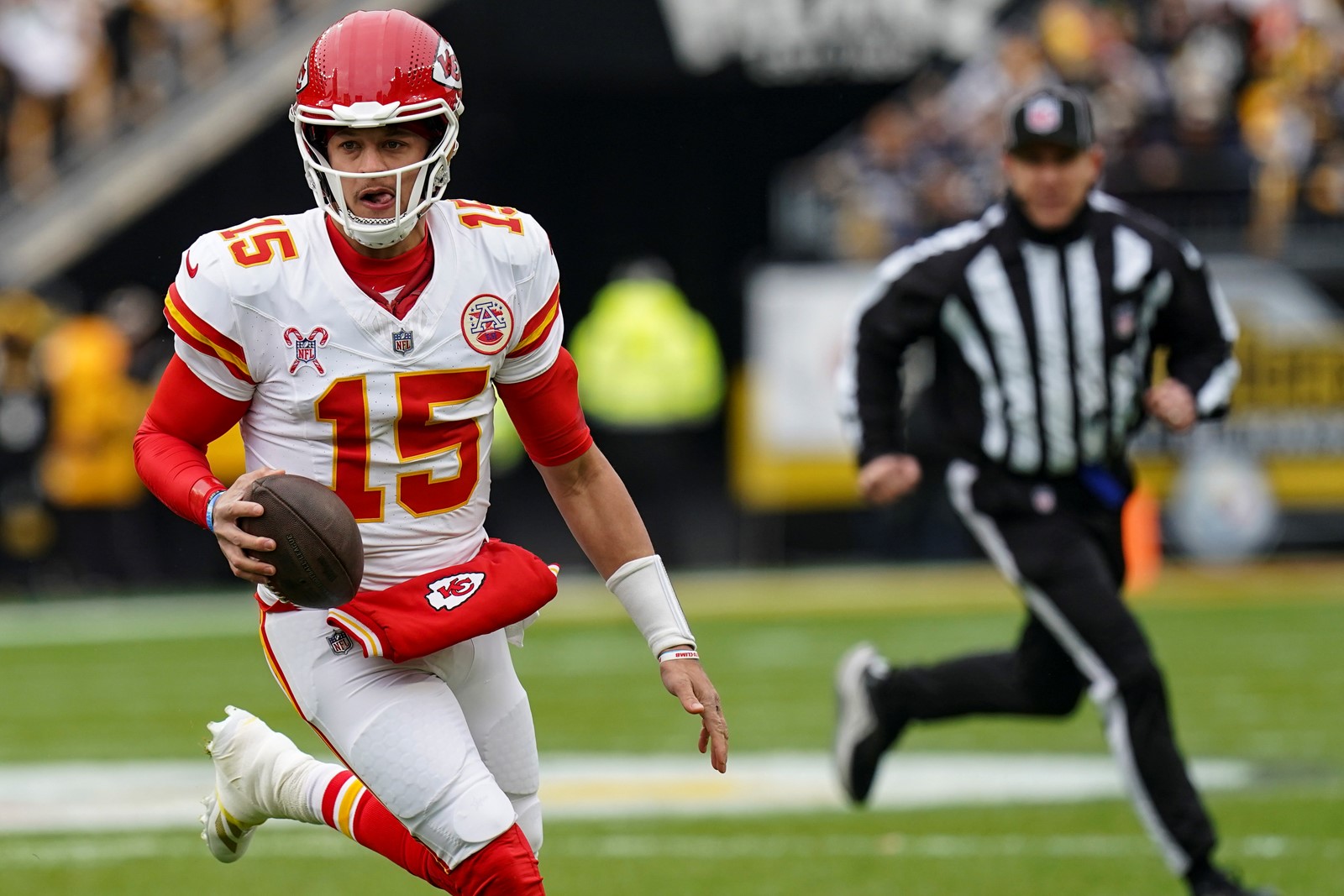CT_IC_1051570427_1051608559_017-1226_Chiefs_Steelers_Football_01532--e9e96.jpg