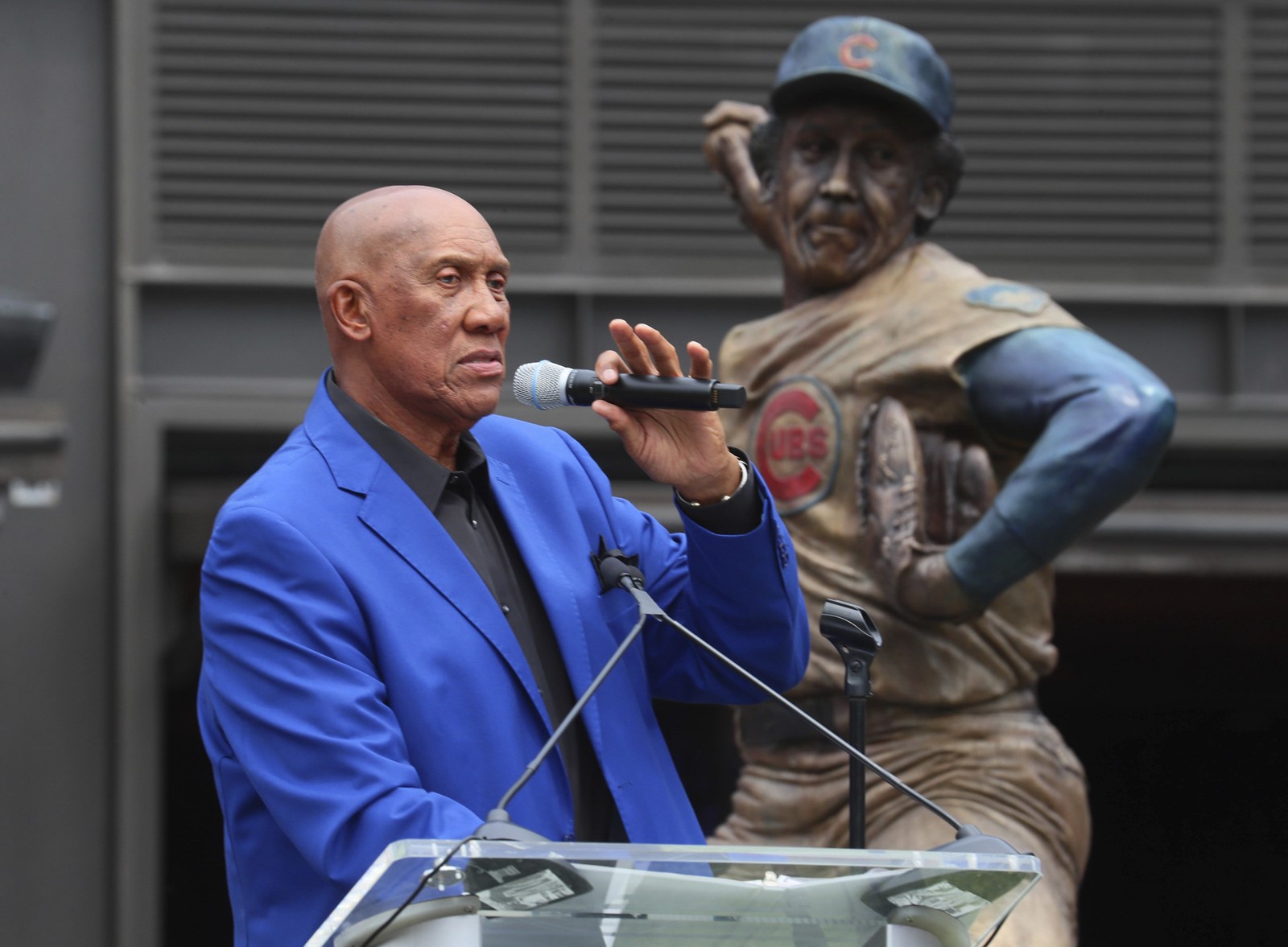 CT_IC_1024517931_1024563443_014-0522_cubs-fergie-jenkins-statue.jpg