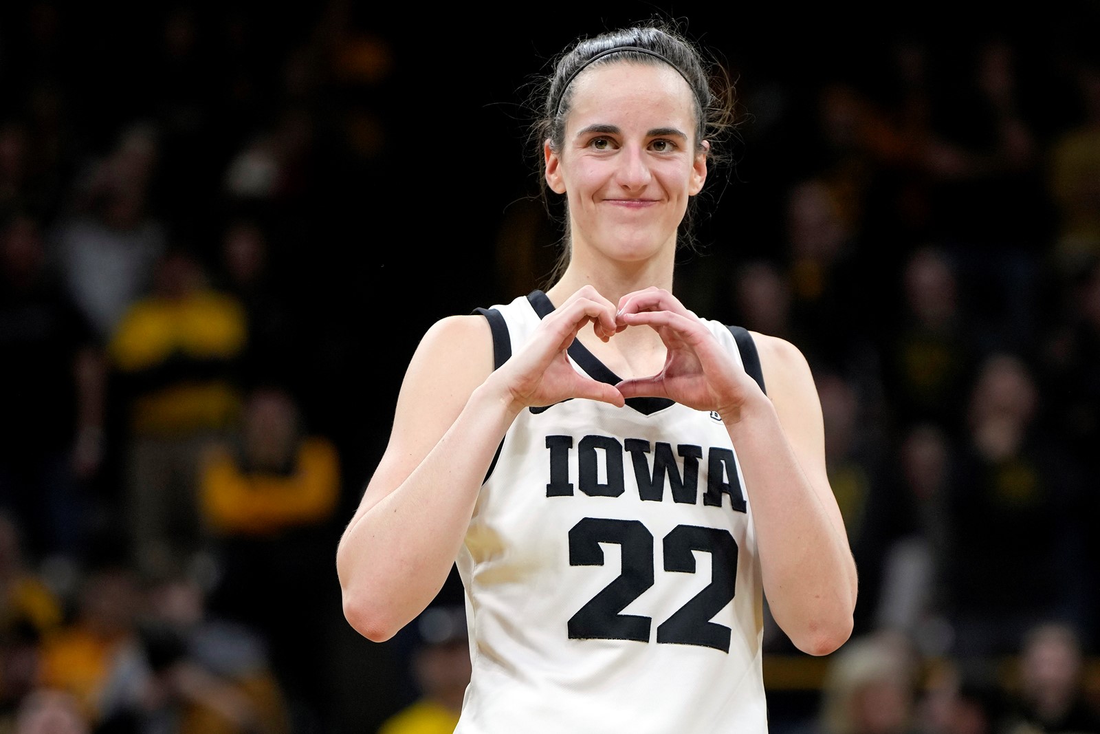 CT_IC_1051564655_1051587798_016-1225_YE_Female_Athlete_of_the_Year_Clark_Basketball__28527--7fe46.jpg