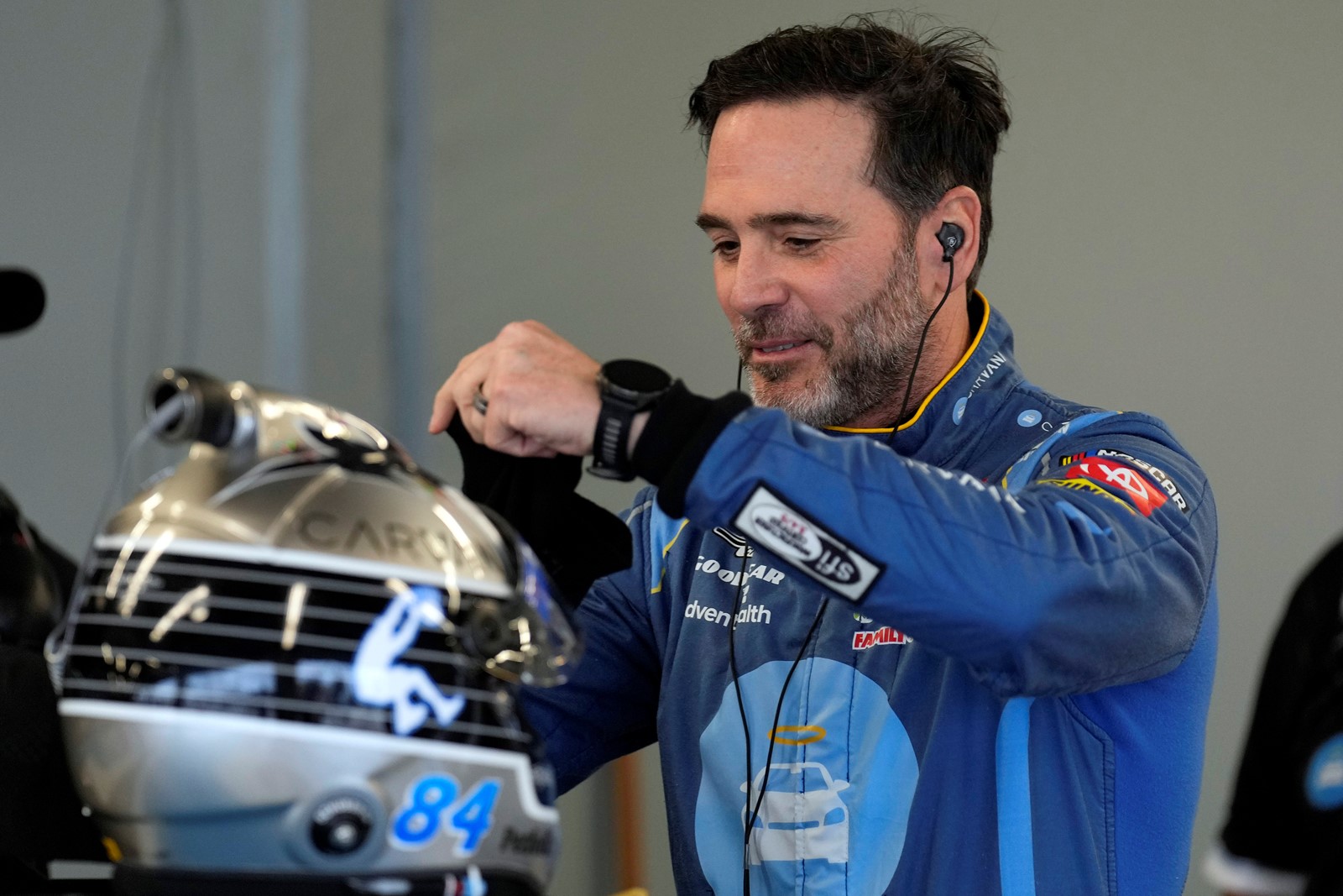 CT_IC_1053054016_1053136836_015-0218_NASCAR_Daytona_500_Auto_Racing_12850--6f1d6.jpg