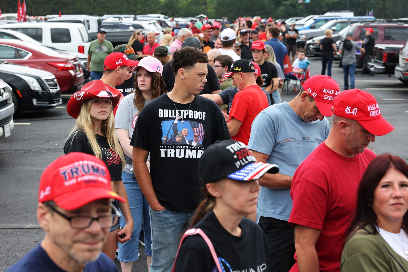 CT_IC_1047830163_1047882058_004-0818_AFP-Getty_GOP Presidential Candidate Donald Trump Holds Camp.jpg