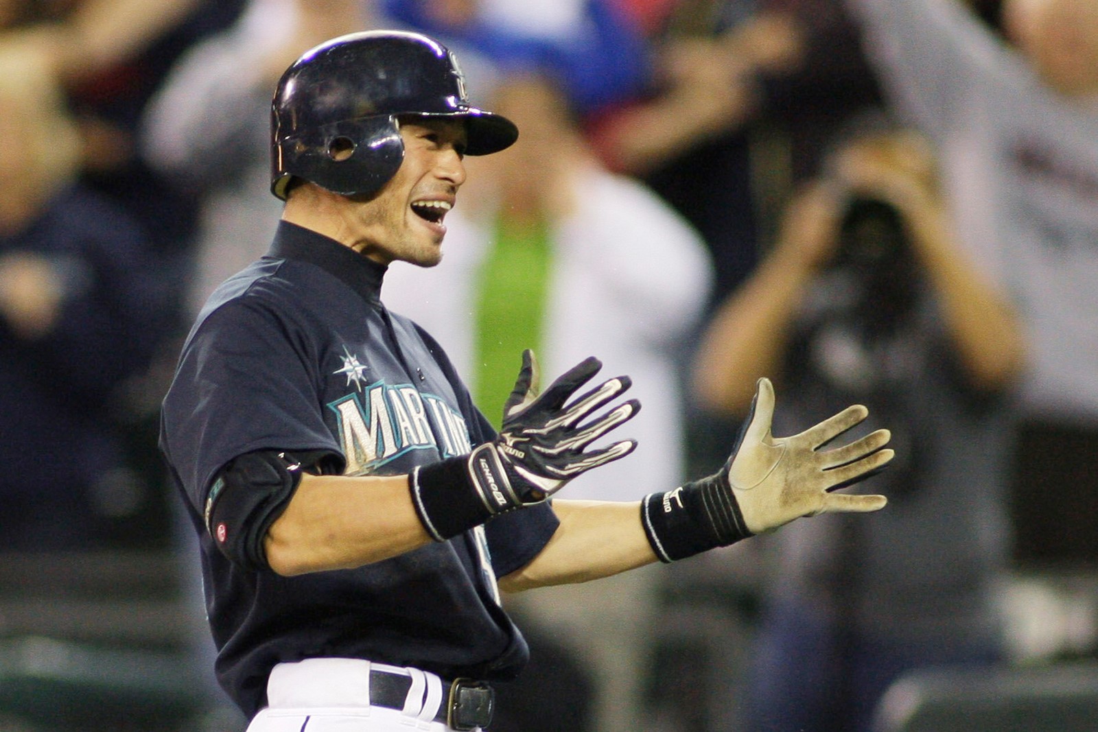 CT_IC_1057780341_1057836252_018-0720_Hall_of_Fame_Ichiro_Baseball_92299--006b7.jpg