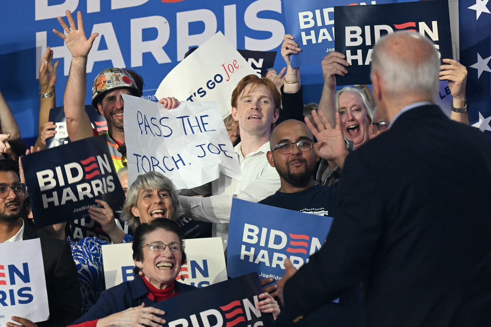 CT_IC_1046451592_1046529965_004-0707_AFP-Getty_US-VOTE-POLITICS-BIDEN-CAMPAIGN(3)#3.jpg