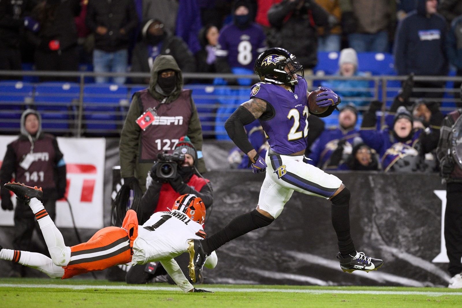 CT_IC_1052959358_1052962517_014-0213_APTOPIX_Browns_Ravens_Football_14624.jpg