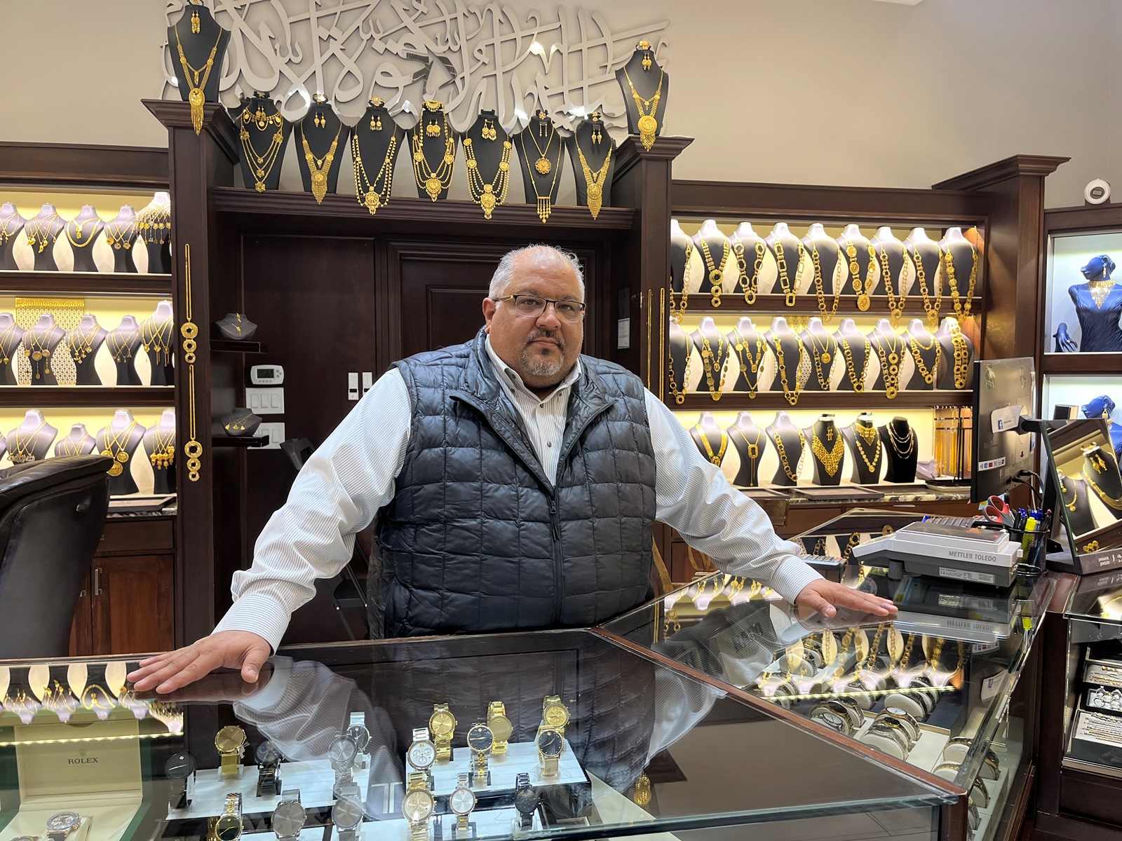 CT_IC_1051386881_1051392745_001-1218_STA-L-retail-crimes-safety-1217-02.jpg