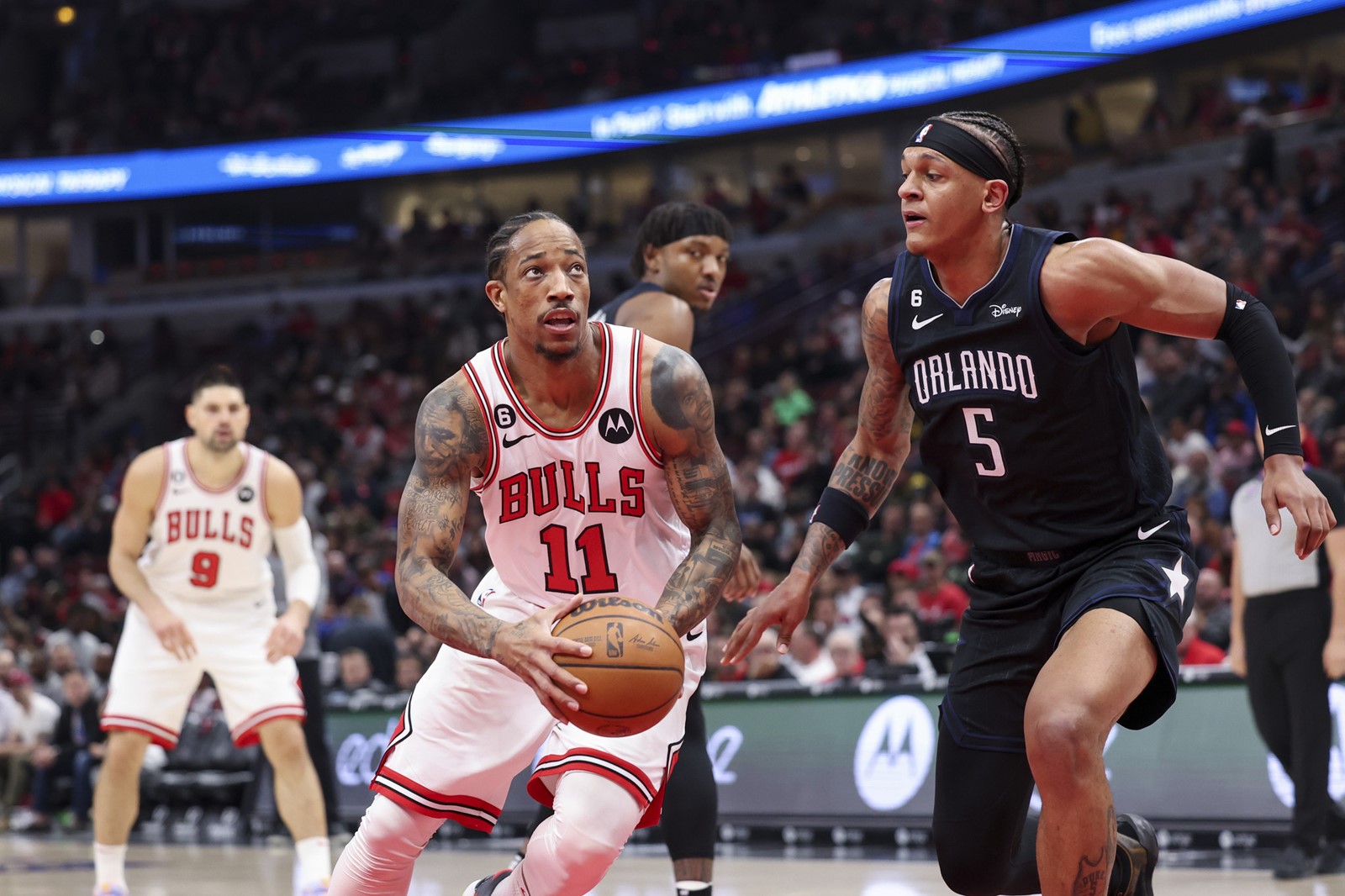 CT_IC_1032427102_1032465009_012-0220_s-demar-derozan-all-star_6.jpg