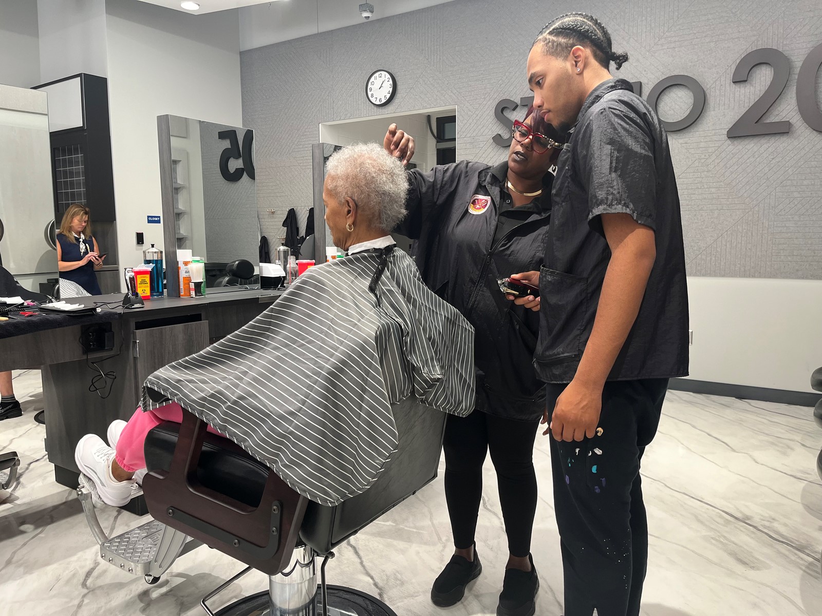 CT_IC_1048445507_1048443734_003-0909_STA-L-cosmetology-programs-03.jpg