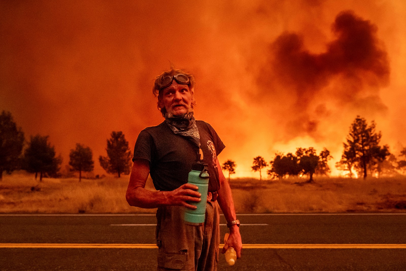 CT_IC_1047031678_1047108924_006-0728_APTOPIX_California_Wildfires_77599--742ab.jpg