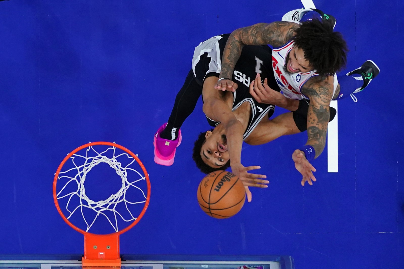 CT_IC_1051564655_1051587790_016-1225_Spurs_76ers_Basketball_38101--24063.jpg