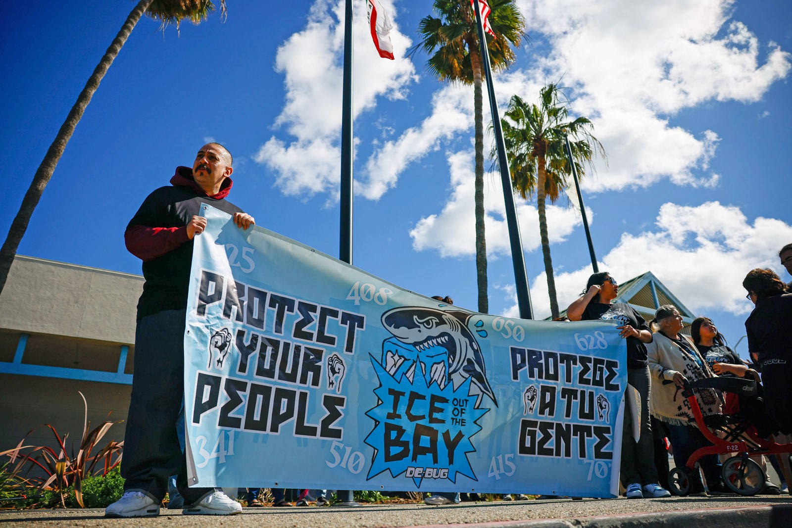 SJM-L-ICEJAILS-0304-1_1104063649.jpg