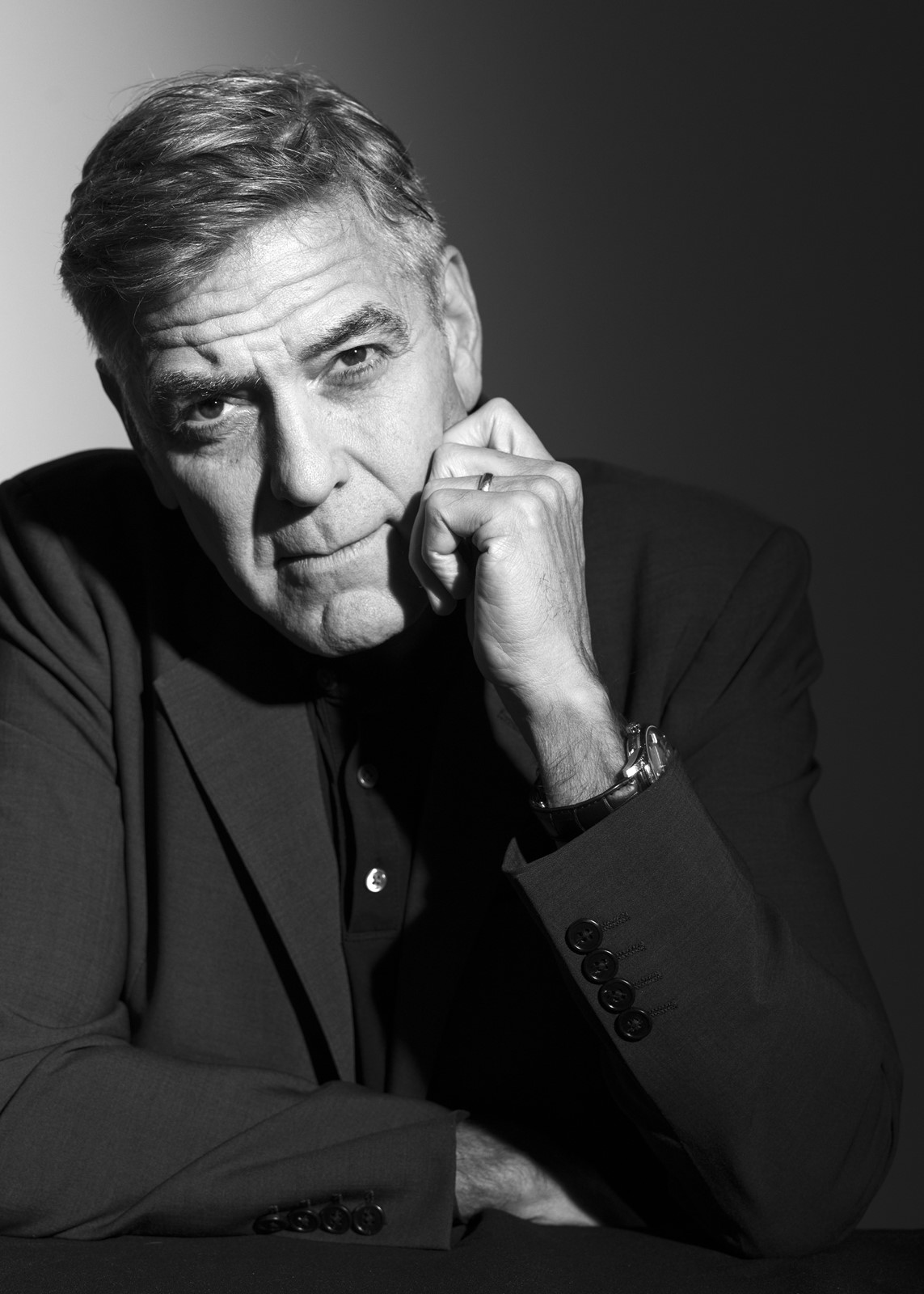 George Clooney takes up smoking for new role