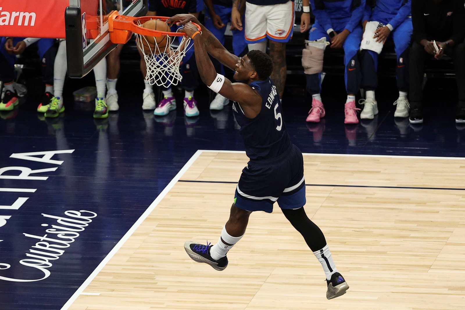 APTOPIX_Thunder_Timberwolves_Basketball_60209--5cf87_1093506784.jpg