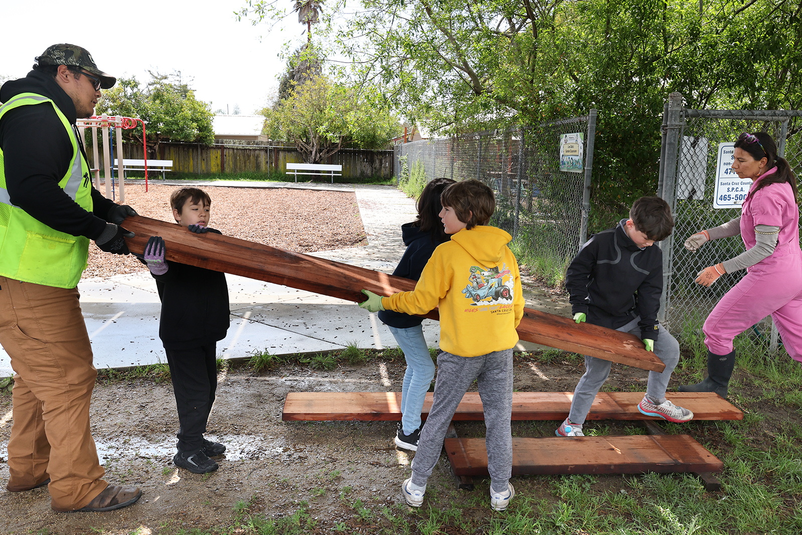 0430_NWS_STC-L-GARDENBOXPAGE-0501-05_1092558767.jpg