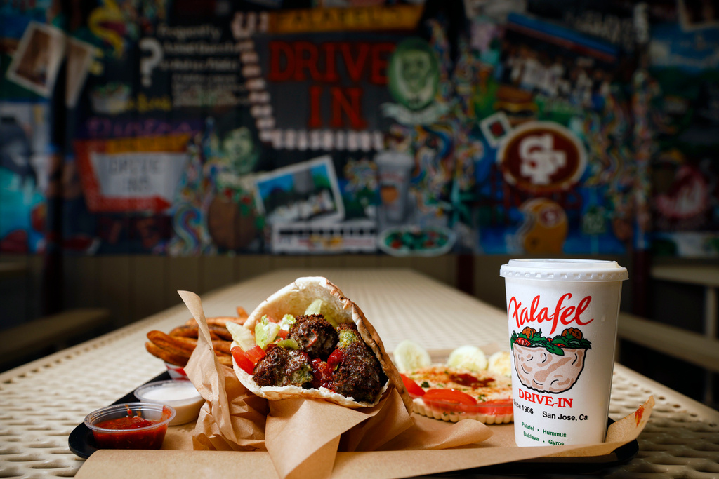 0517_NWS_SJM-L-FALAFEL-0528-01_1062787415.jpg