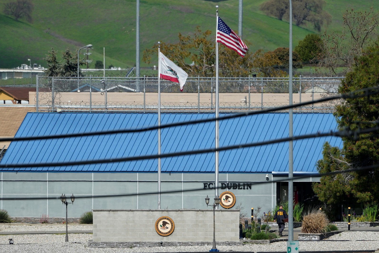 Federal_Prisons_Sexual_Abuse_62705--d9ea2_1076290917.jpg
