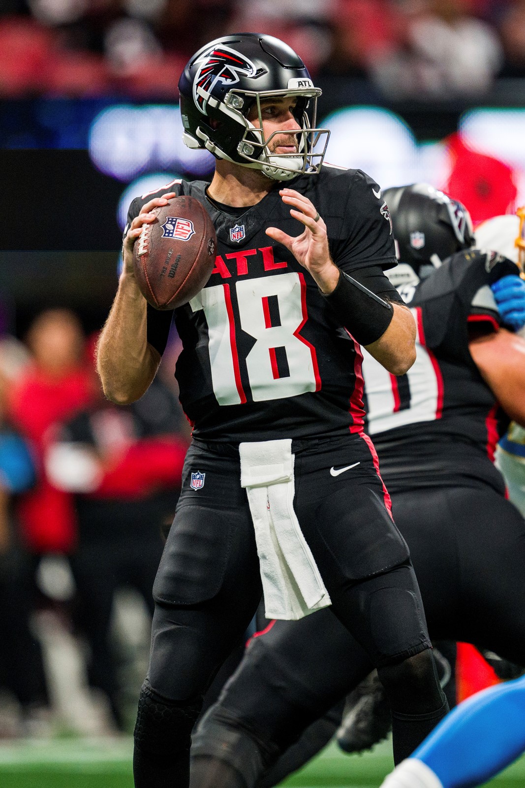 1207_NWS_STP-Z-Chargers-Falcons-Football_216511454_1087365947.jpg