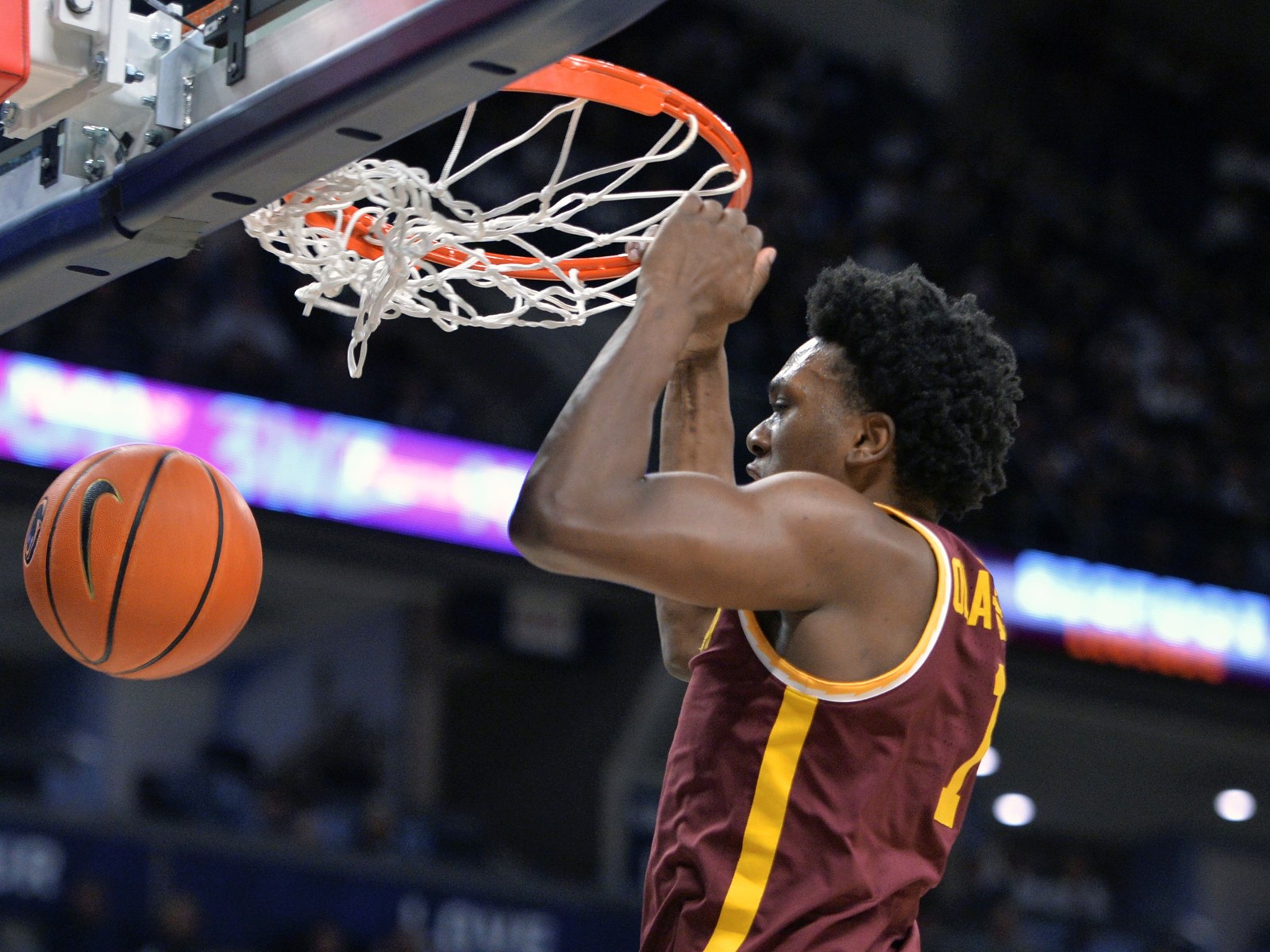 Minnesota_Penn_St_Basketball_79319--6a560_1074301941.jpg