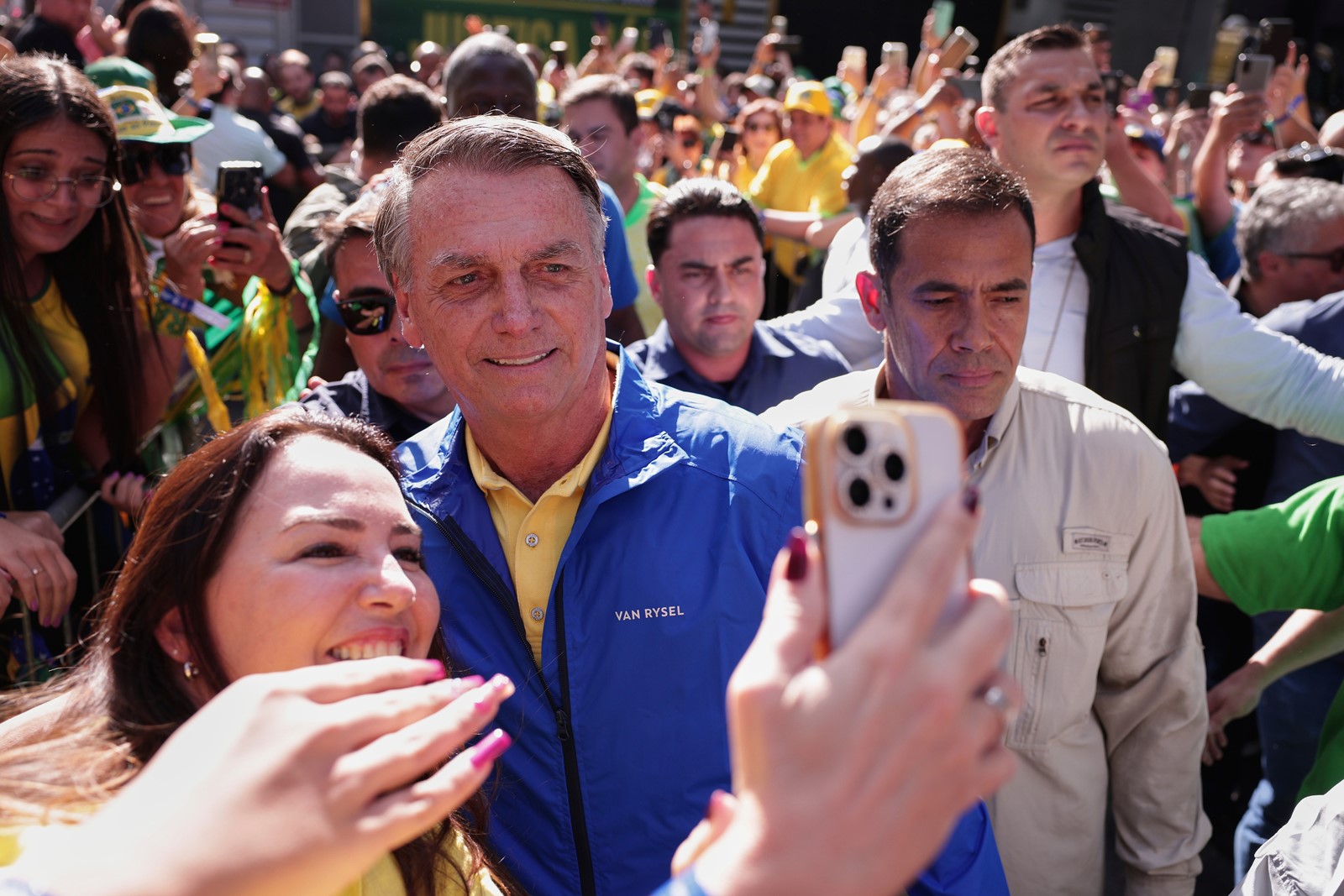 Brazil_Bolsonaro_Protest_60359--e9e1b_1095365376.jpg