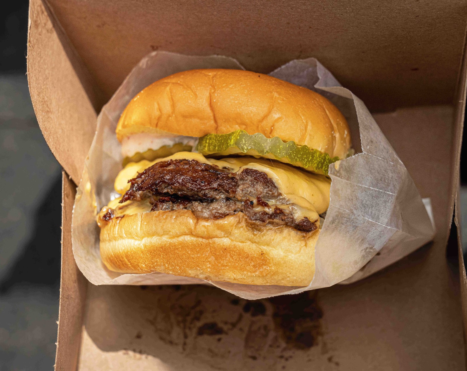 LDN-L-CHEESEBURGER-0722-17_1108428306.jpg