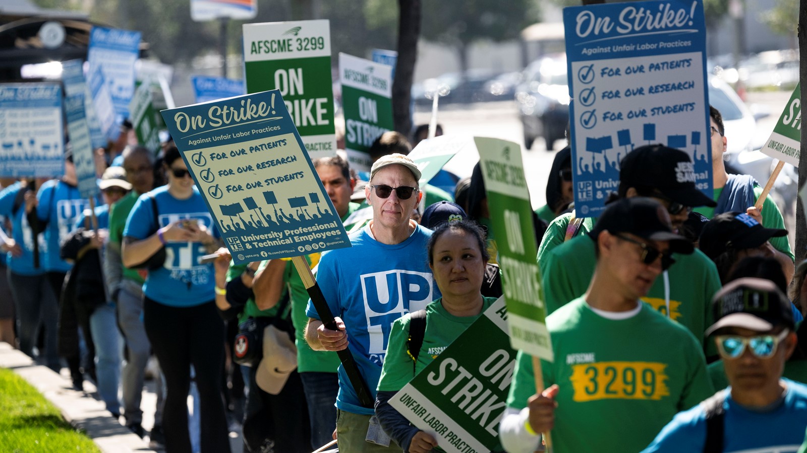 OCR-L-STRIKE-HEALTHCARE-0227-03-PB_1090221485.jpg