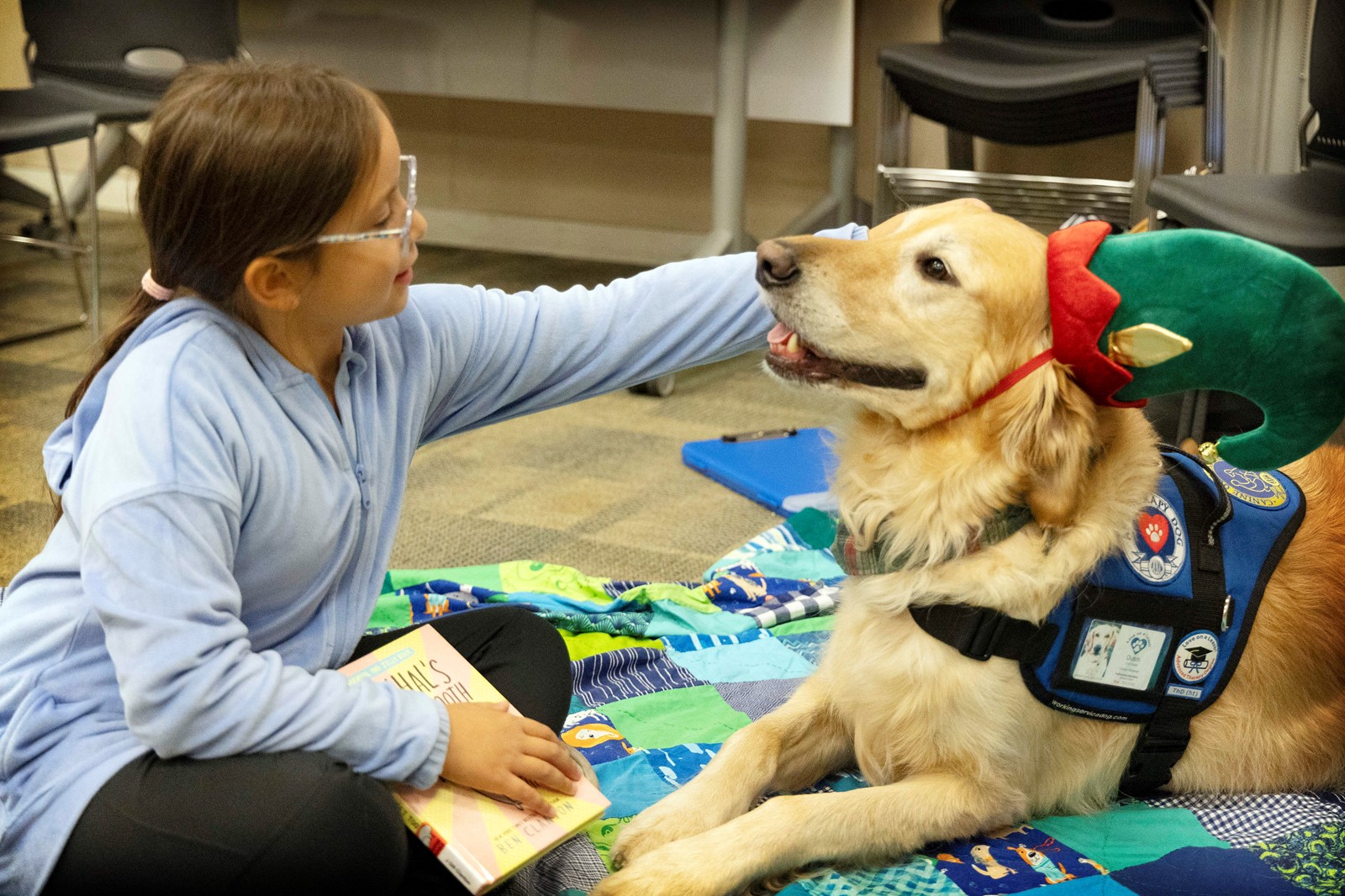 1212_NWS_RPE-L-DOGTALES-1214-01_1087557726.jpg