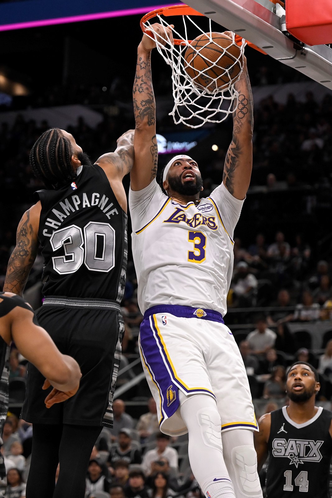 Lakers_Spurs_Basketball_86759--1cca8_1086588910.jpg
