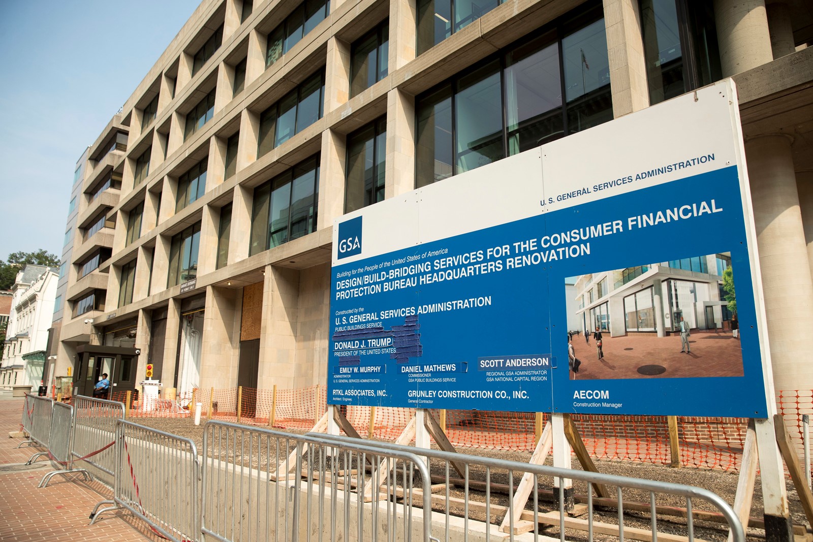 Trump-Consumer_Finance_Protection_Bureau_79458--10c9f_1089609316.jpg