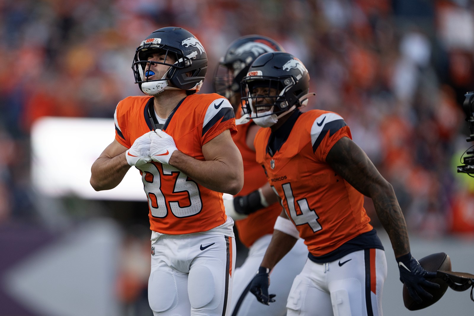 TDP-L-BroncosVsPackersFB-121425-TH-07_1101074319.jpg