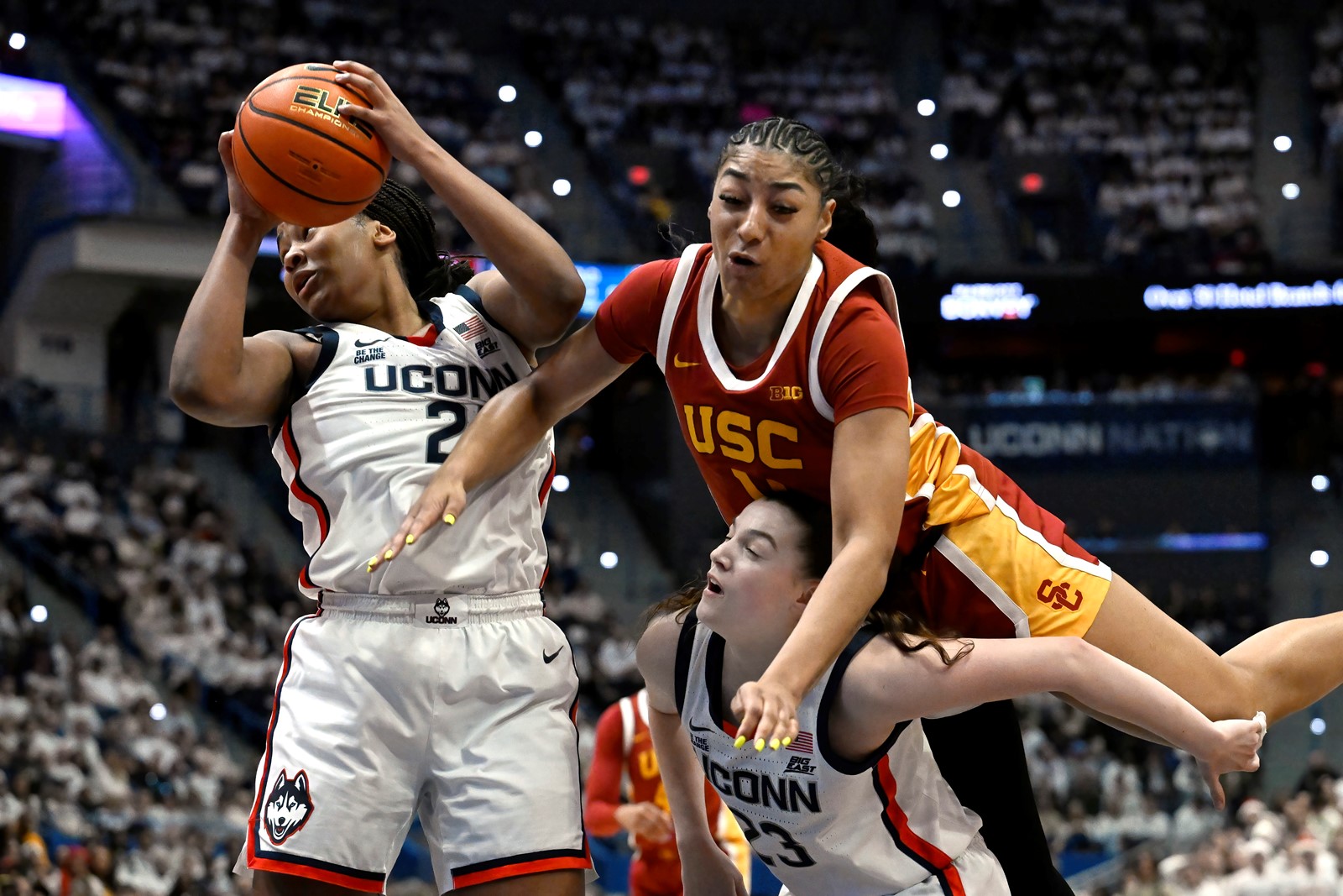USC_UConn_Basketball_24291--2bb13_1087860728.jpg