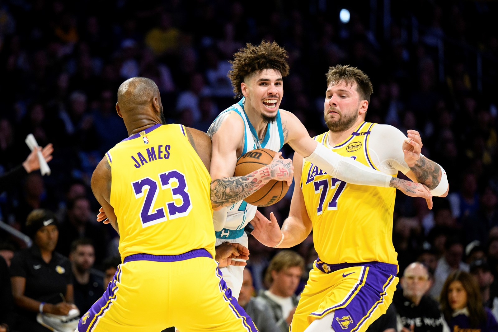 Hornets_Lakers_Basketball_20538--9f685_1089977289.jpg