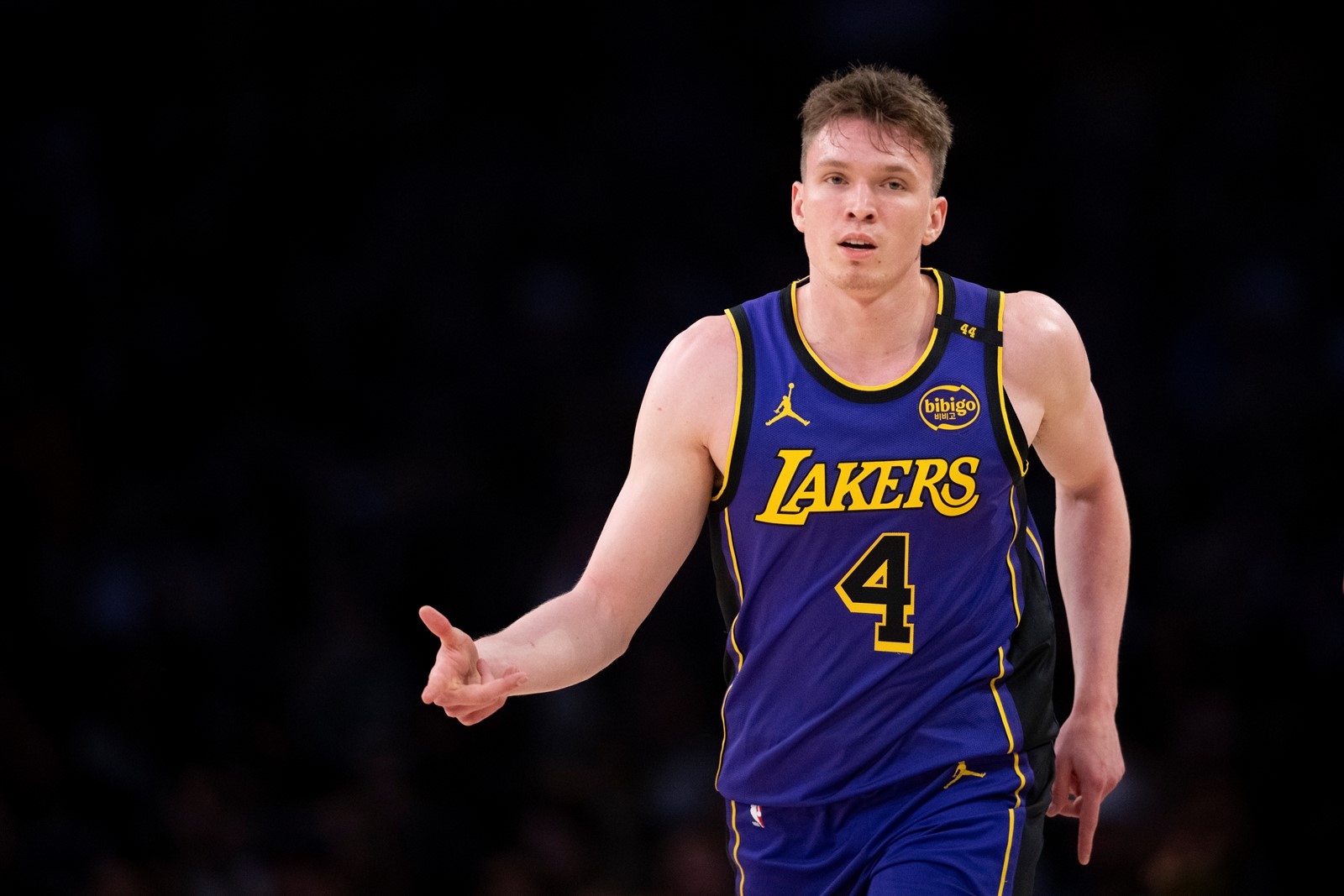 0701_NWS_LDN-L-LAKERS-0702-01_1094873332.jpg