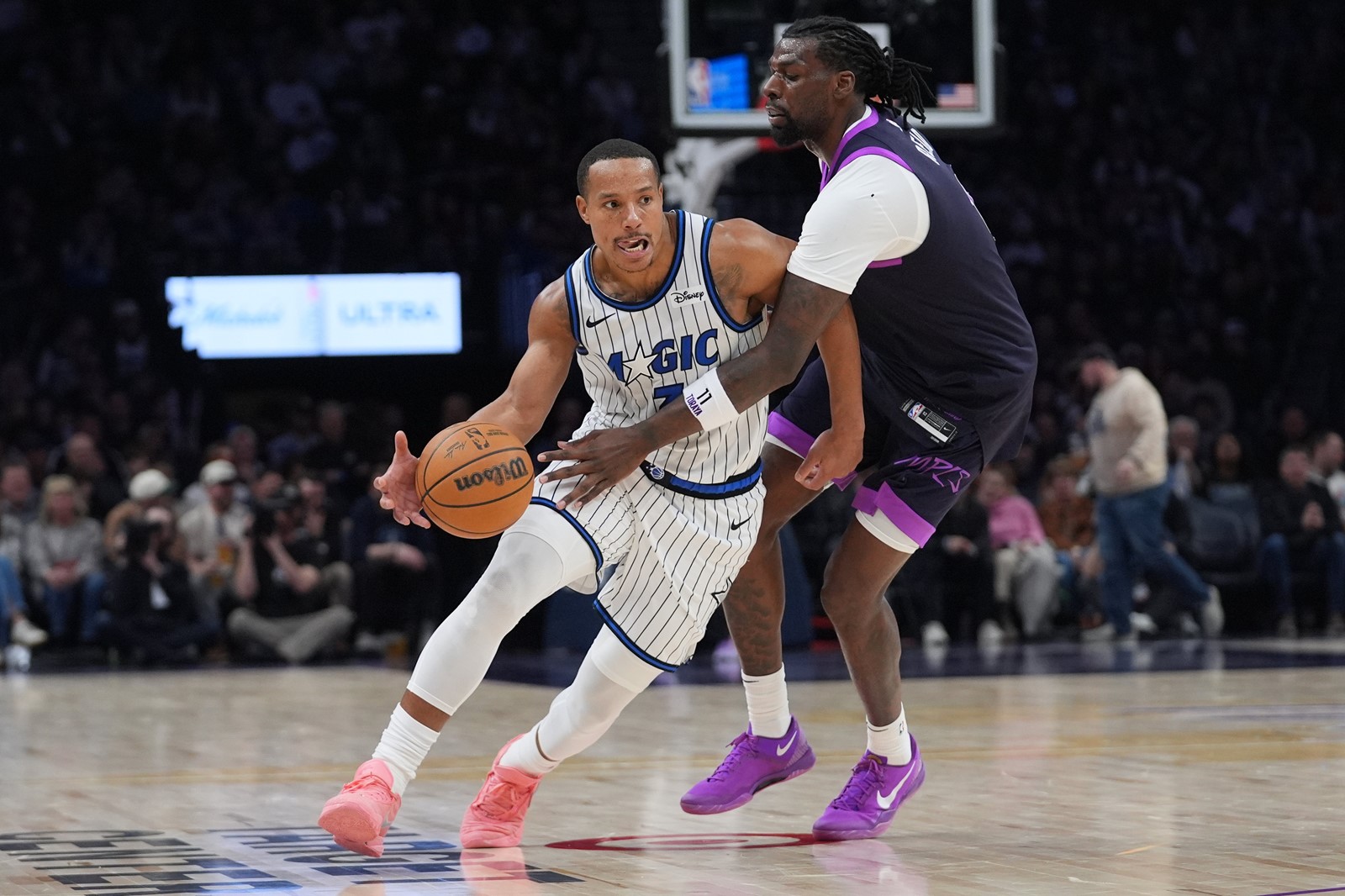 Magic_Timberwolves_Basketball_39393--8b441_1104156419.jpg