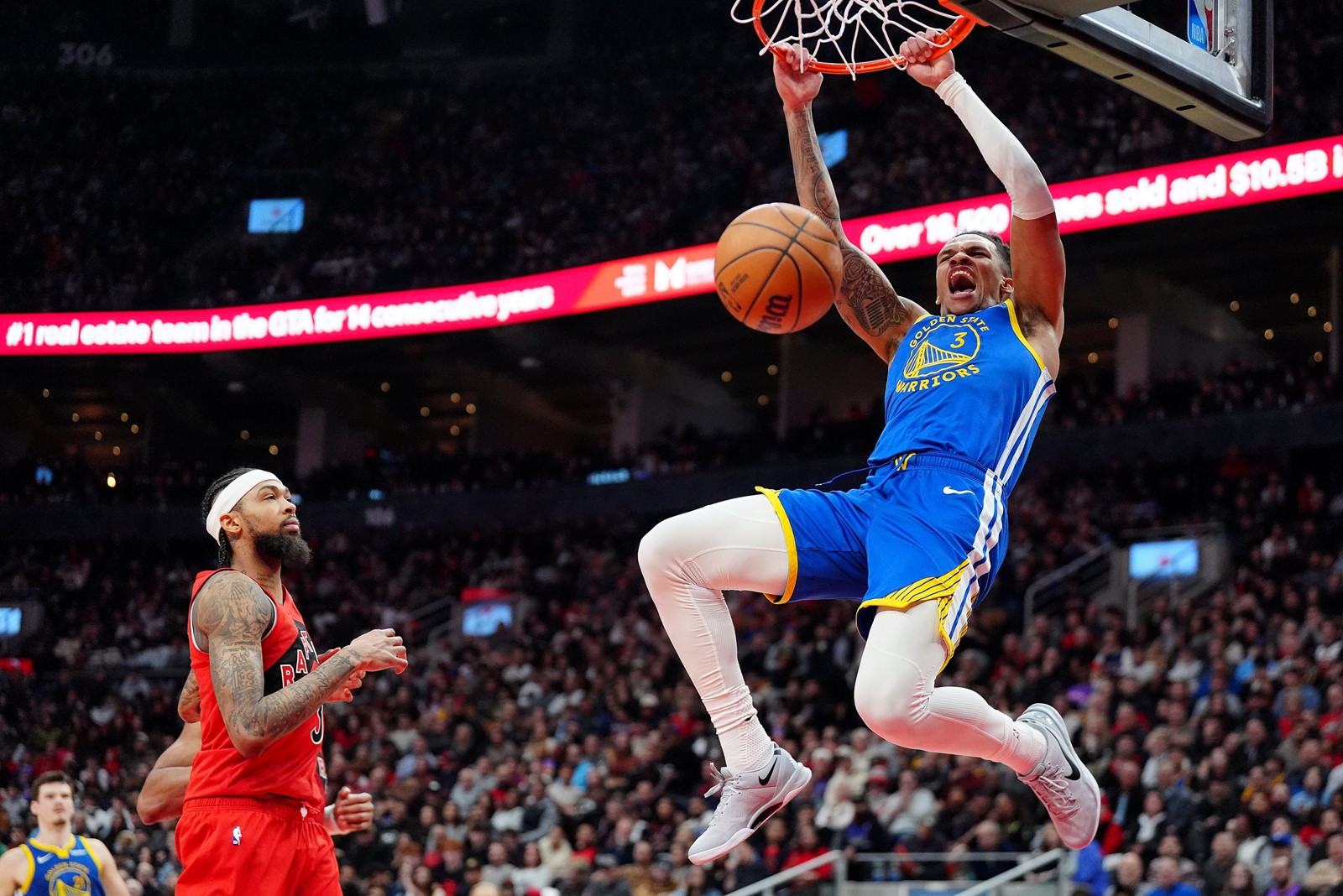 Warriors_Raptors_Basketball_71866--9dc19_1101499372.jpg