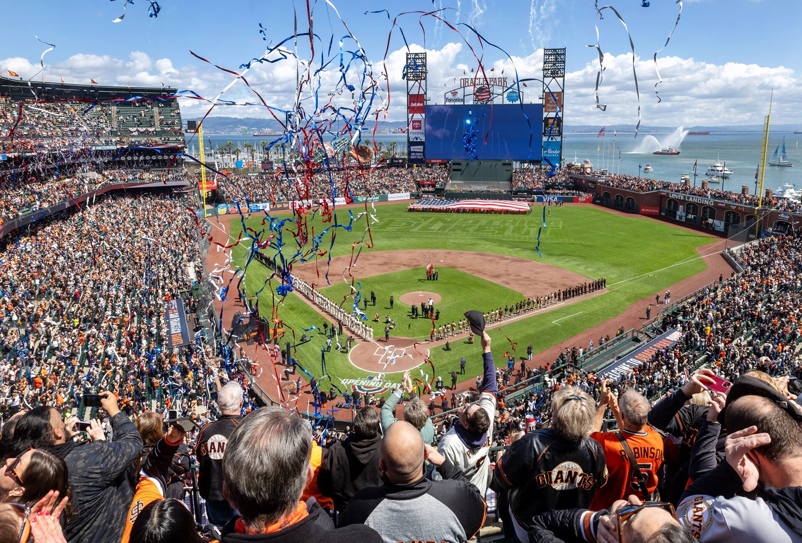 BNG-L-GIANTSOPEN-0406-1_1077097239.jpg