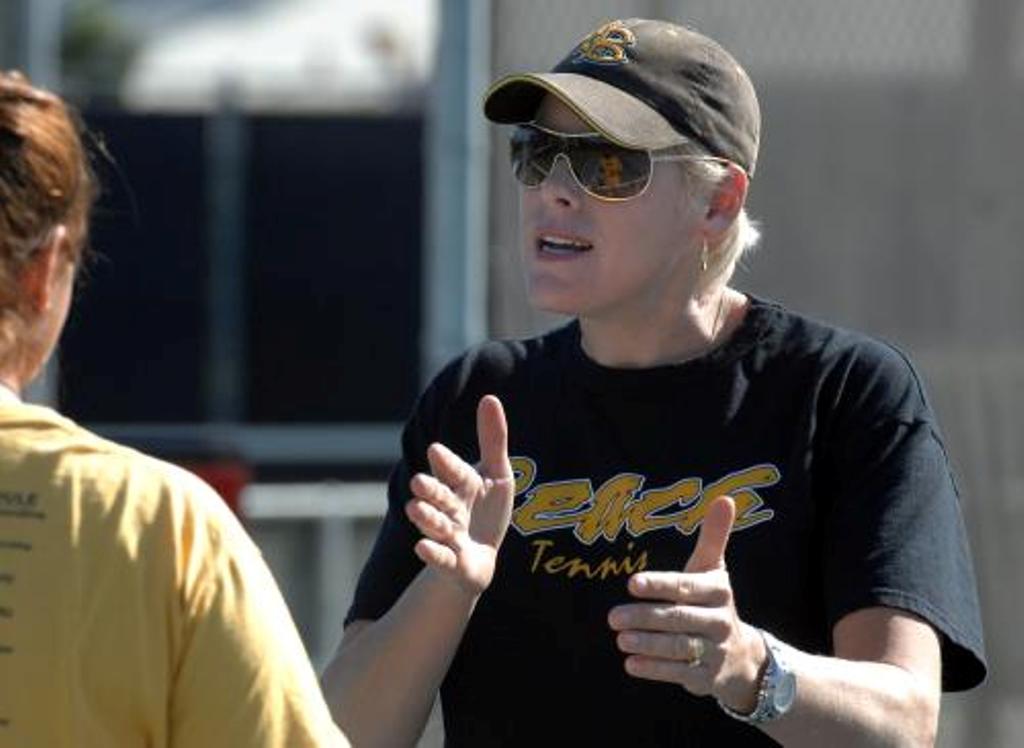 2011-Feb-3-Press-Telegram-at-practice_1093497194.jpg