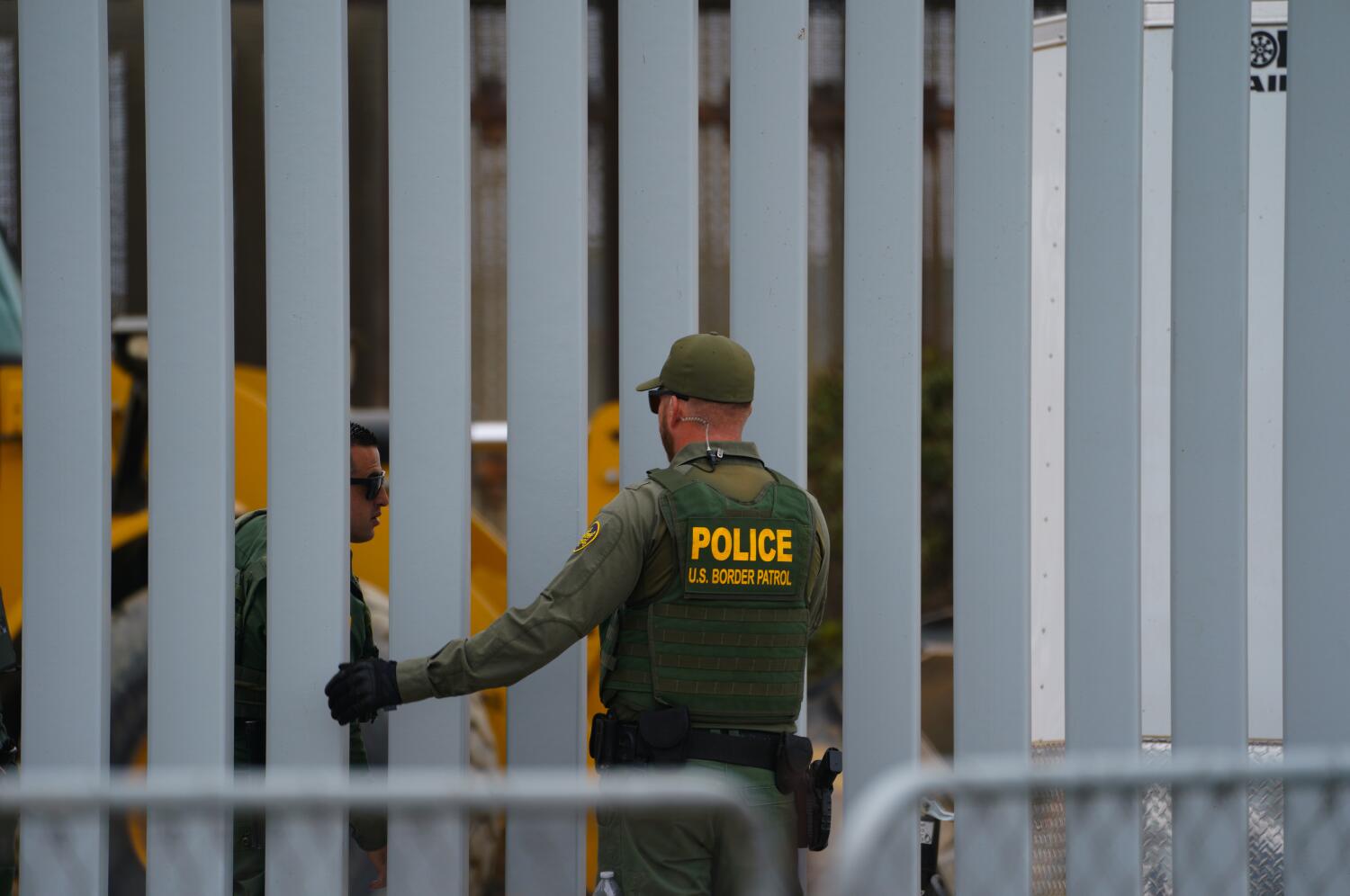 202411231606MCT_____PHOTO____US-NEWS-TRUMP-DEPORTATION-SANDIEGO-SD_1086869029.jpg