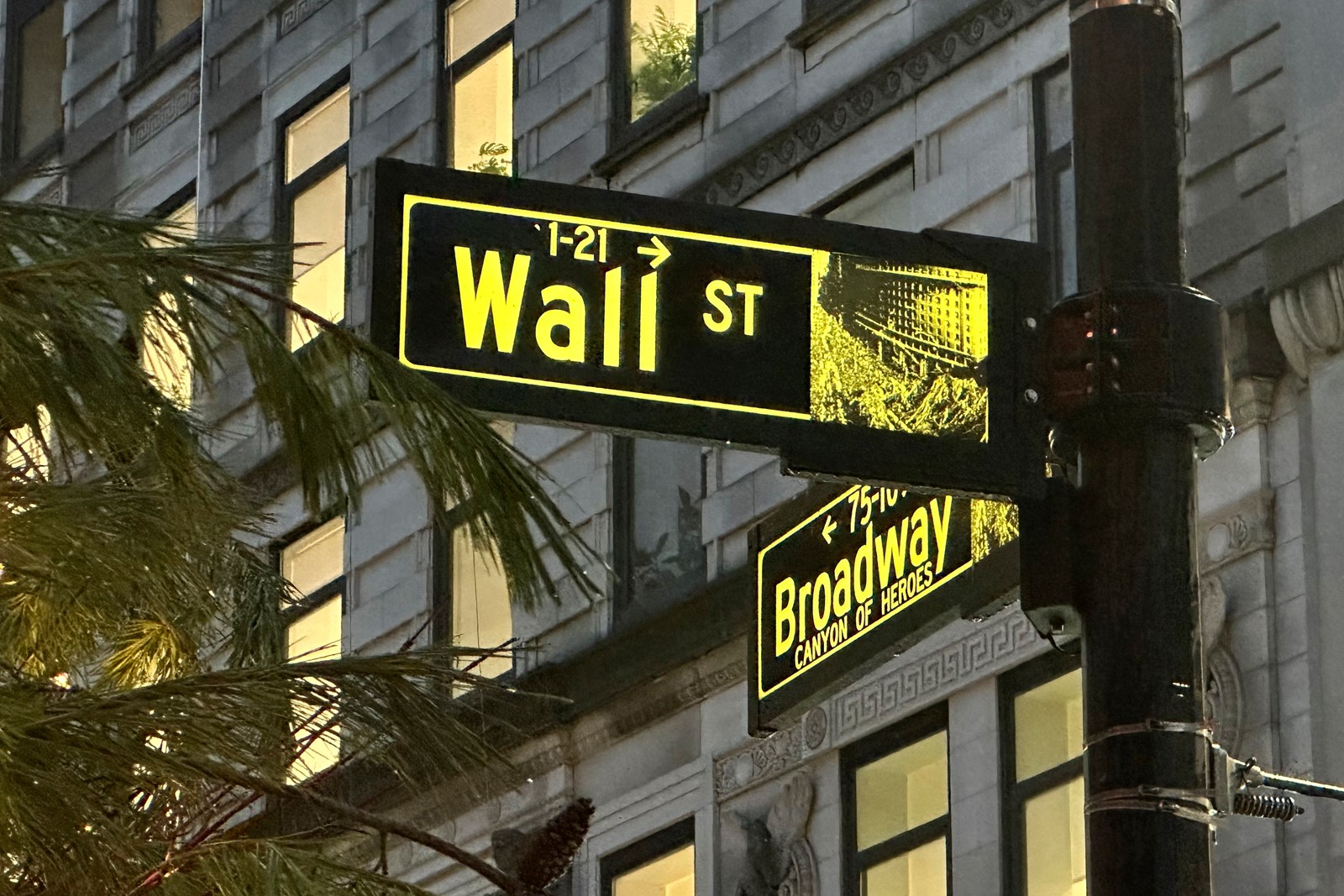 Financial_Markets_Wall_Street_75686--2063e_1087589169.jpg