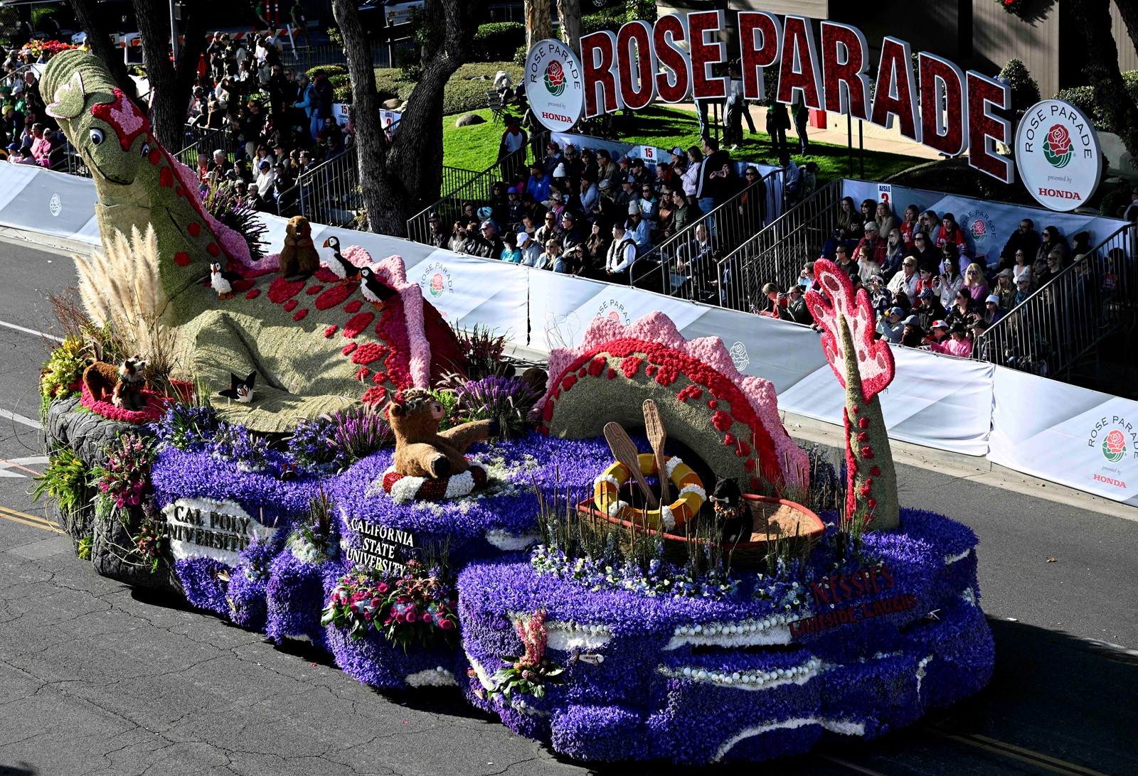 0101_NWS_PAS-L-2025-ROSE-PARADE-0102-LC56_217437008_1088164283.jpg