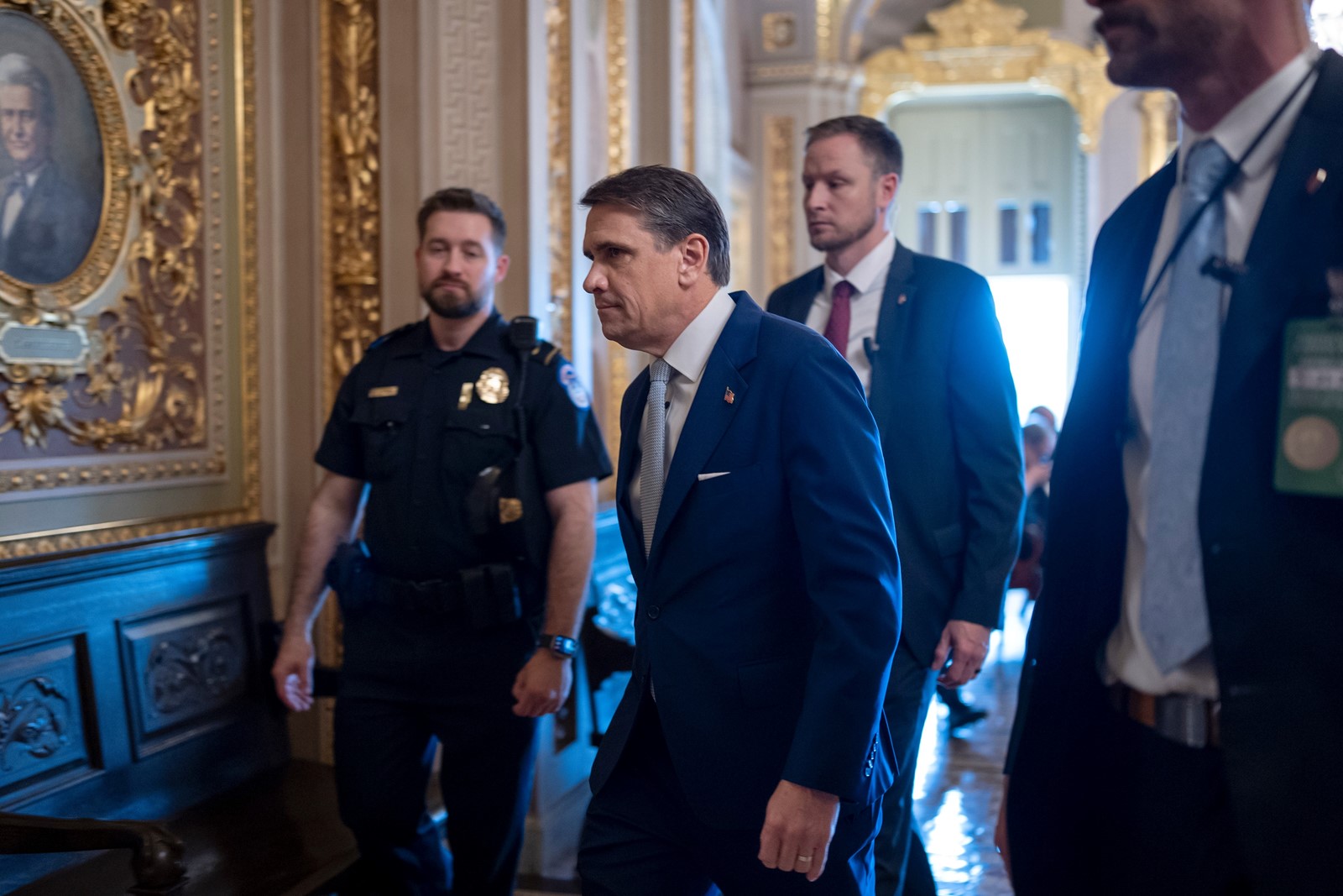 Congress_White_House_Ballroom_71221--892d4_1106923215.jpg