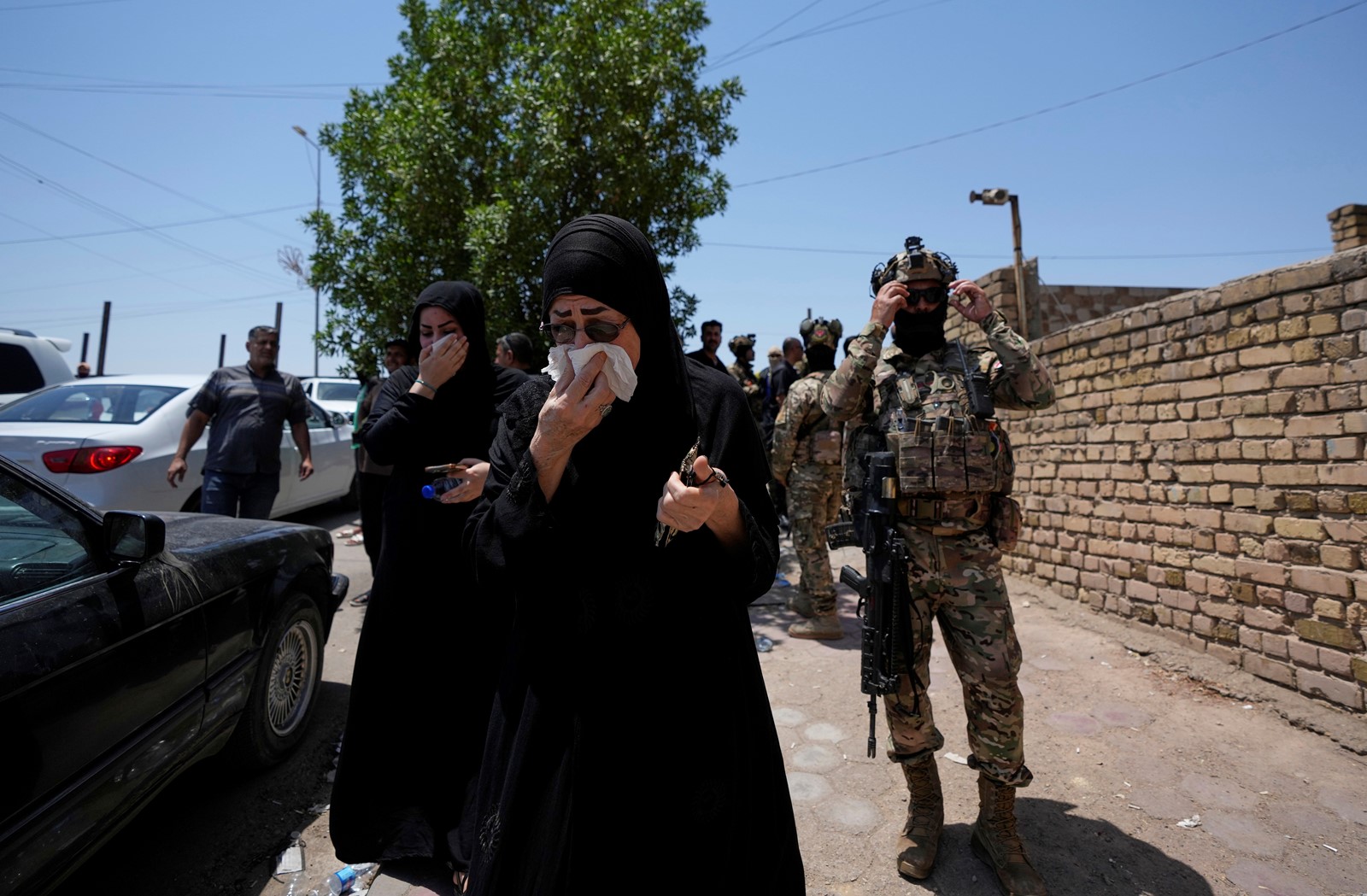 Iraq_Mall_Fire_41358--36980_1095423575.jpg
