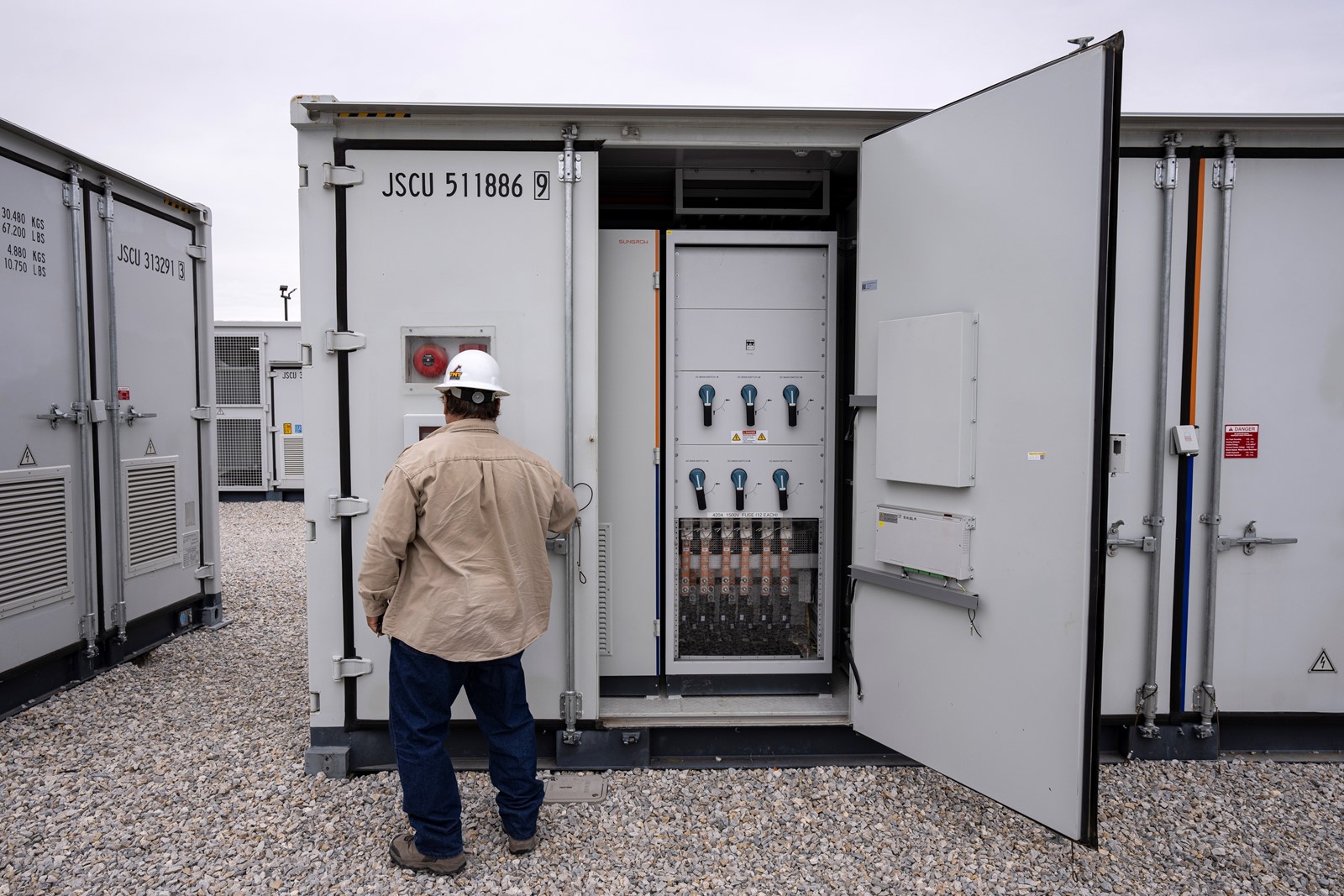 Climate_DOE_Battery_Announcement_55064--8a167_1069417774.jpg