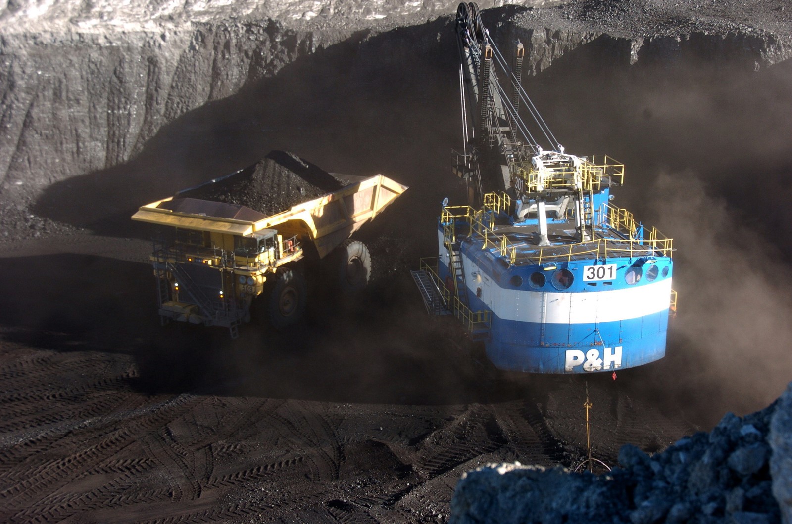 Trump-Coal_07776--fb2c7_1098352914.jpg